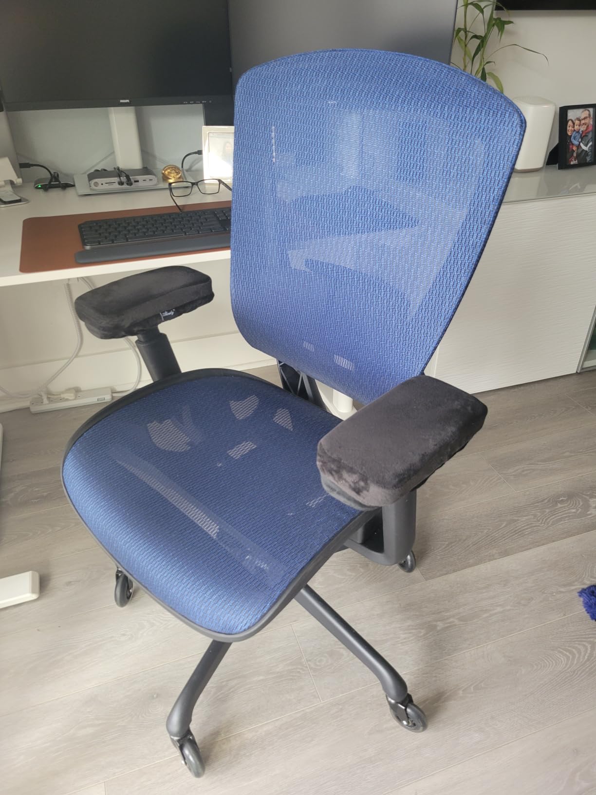 ELABEST T96 Mesh Office Chair, Ergonomic Computer Desk Chair, Sturdy Task Chair - Adjustable Lumbar Support & Armrests, Tilt Function, Comfort Wide Seat customer photo 2