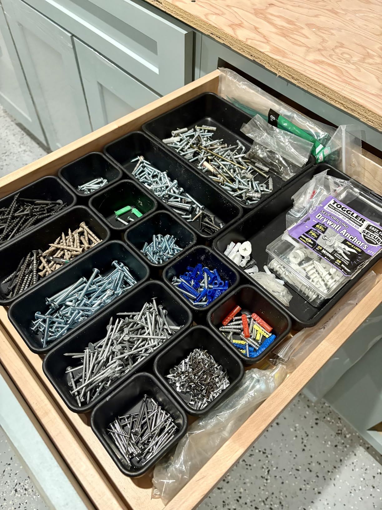 45 Pack Tool Box Organizer Tray Divider, Toolbox Desk Drawer Organizer, Garage Organization Storage for Rolling Tool Chest Cart Cabinet Workbench Workshop Small Parts Widget Tool Organizer Black customer photo 1