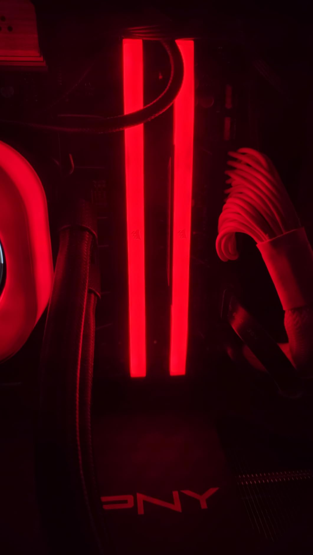 CORSAIR Vengeance RGB DDR5 RAM 32GB (2x16GB) Up to 6000MHz CL30-36-36-76 1.40V AMD EXPO Intel XMP Desktop Computer Memory - Gray (CMH32GX5M2B6000Z30K) customer photo 1