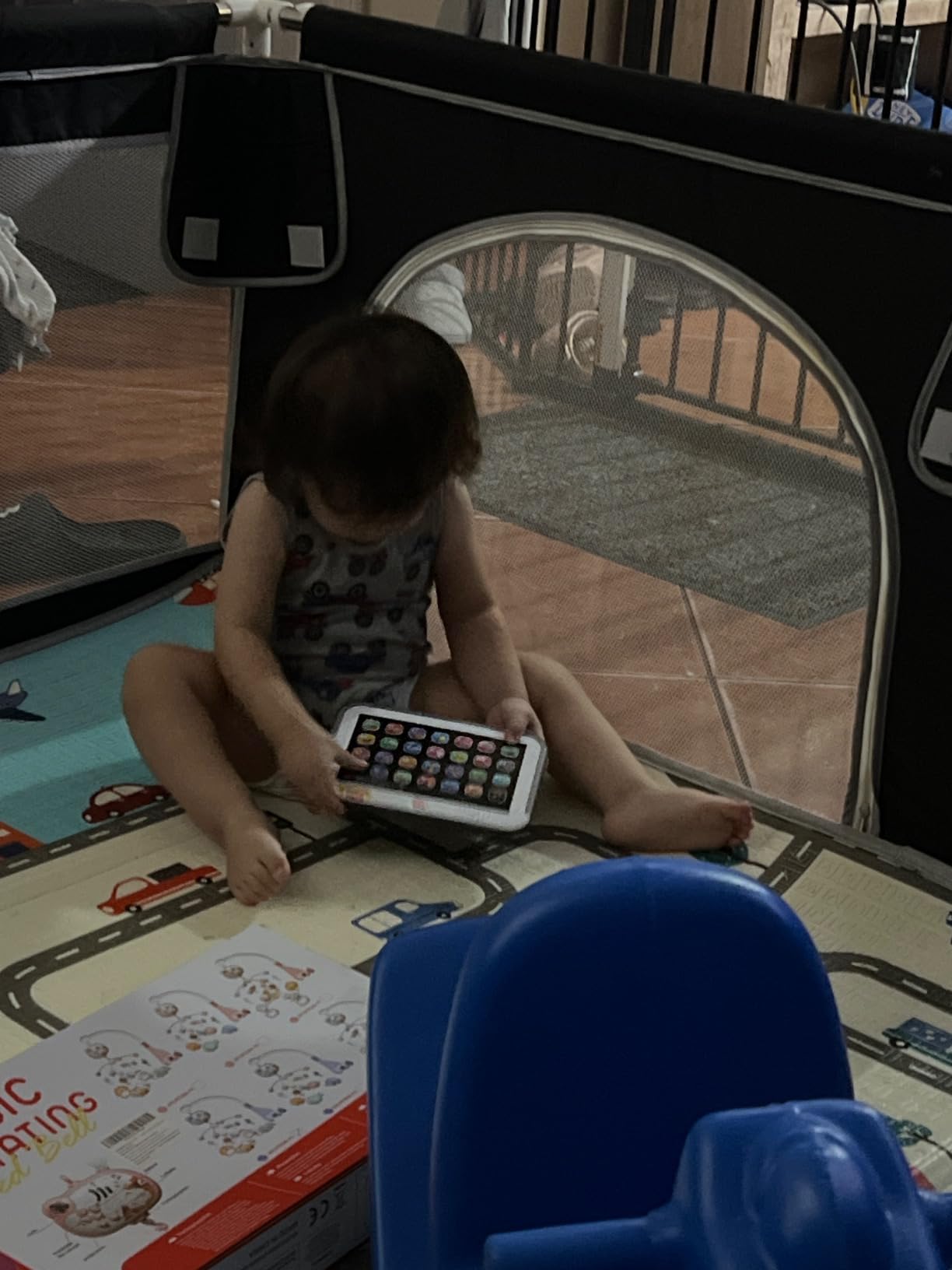 Fisher-Price Toddler Learning Toy Laugh & Learn Smart Stages Tablet Pretend Computer with Music & Lights for Kids Ages 1+ Years customer photo 2