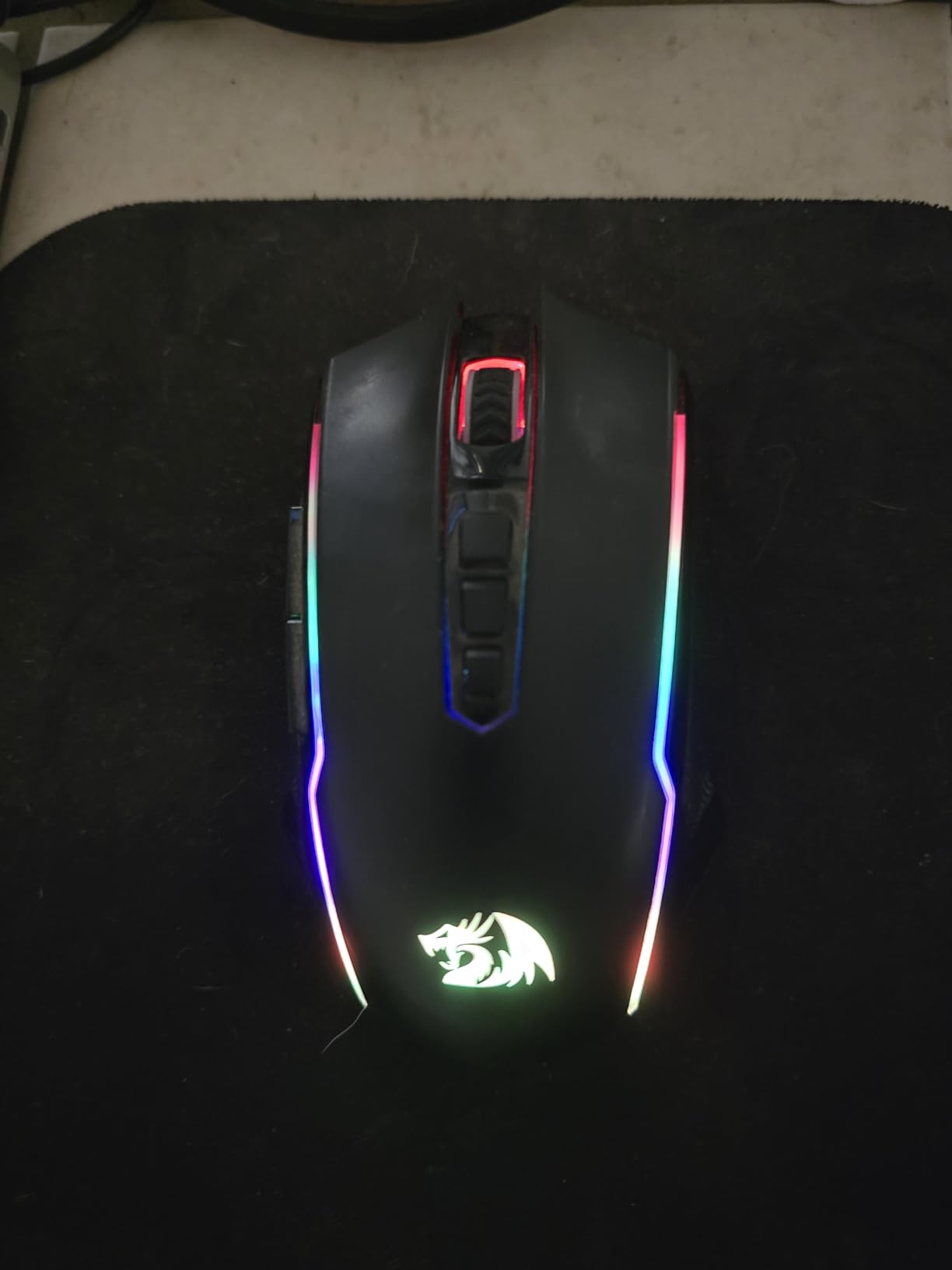 Redragon Wireless Gaming Mouse with RGB Backlit, 8000 DPI, with Fire Button, Macro Editing Programmable, 70Hrs for Windows/Mac, Rechargeable, White, M910-WS customer photo 1