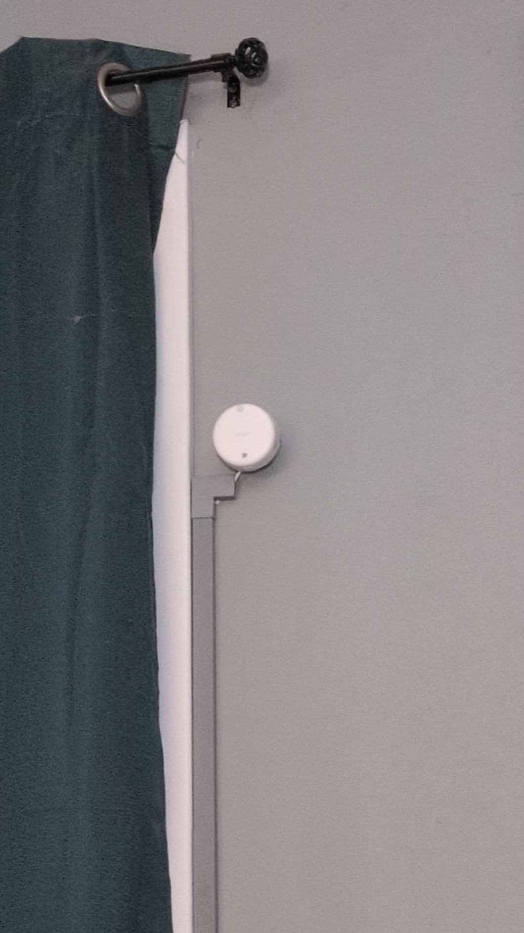 Presence Sensor FP2, mmWave Radar Wired Smart Motion Sensor, Zone Positioning, Multi-Person & Fall Detection, Supports HomeKit, Alexa, Google Home, and Home Assistant, 2.4 GHz Wi-Fi Required customer photo 1