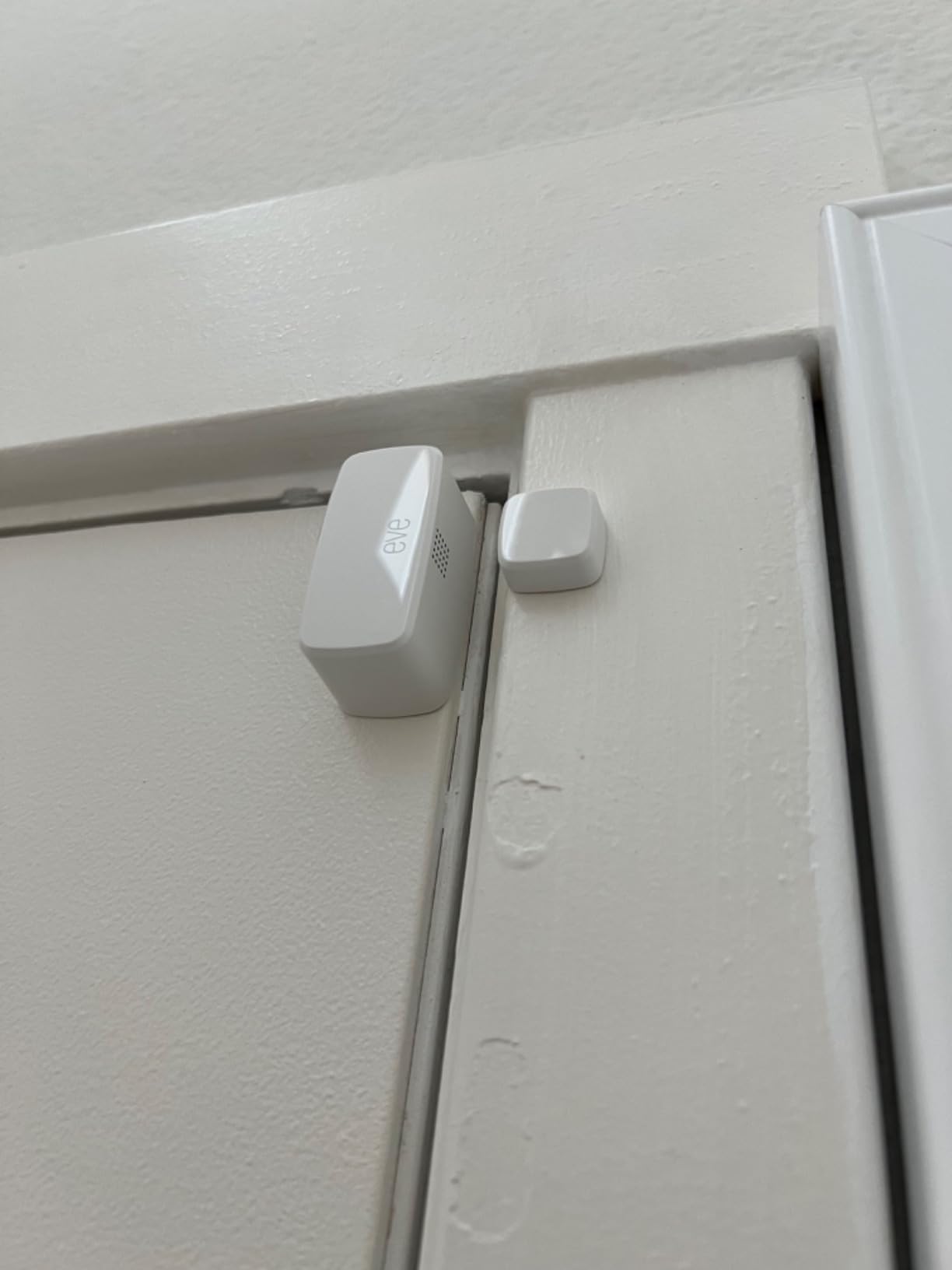 Door & Window (Matter) - Smart Contact Sensor for Doors & Windows, Open/Closed State, Automatic Control of Accessories, Matter Over Thread, Apple Home, Alexa, Google Home, SmartThings customer photo 1