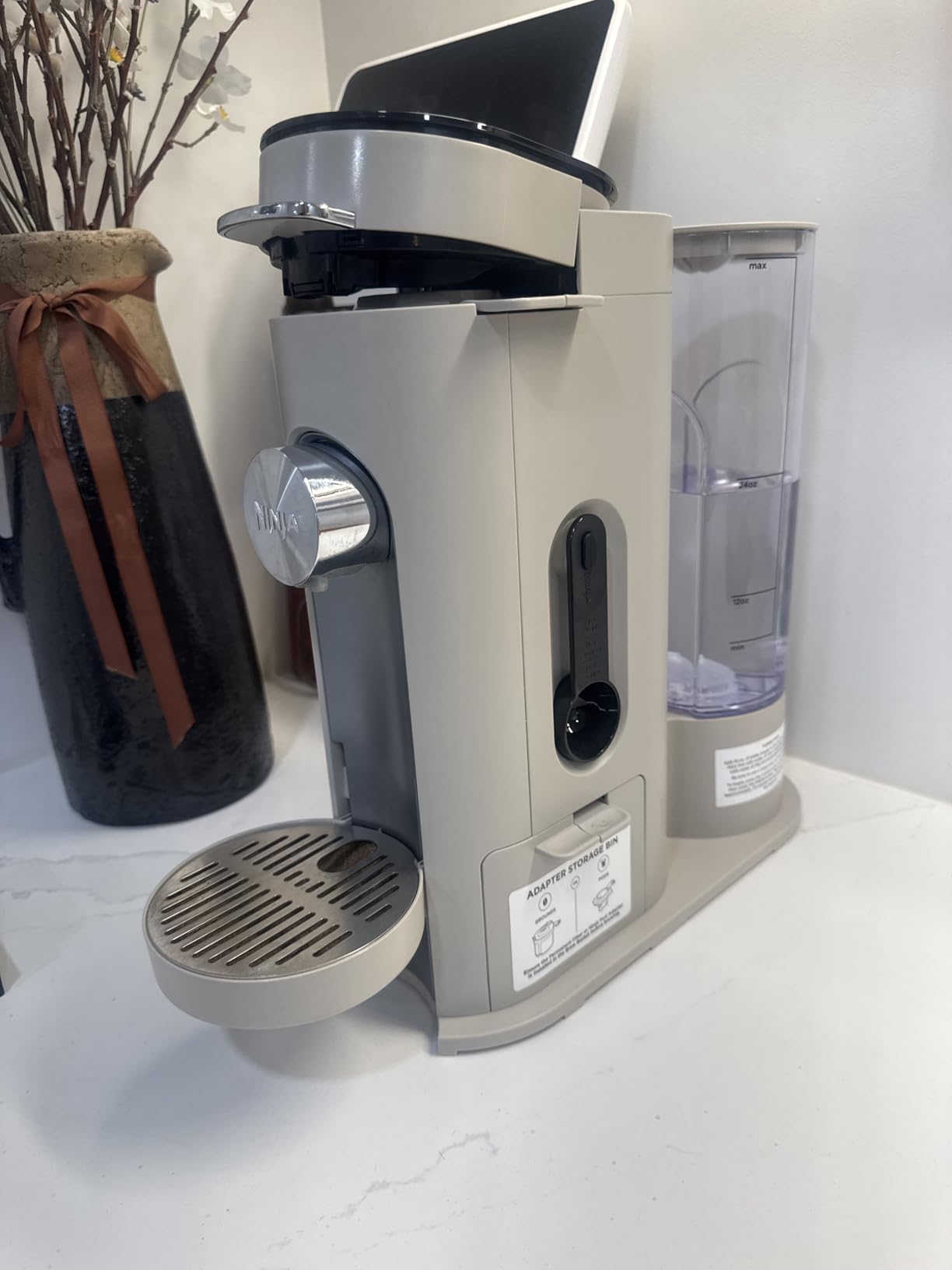 Ninja Pods & Grounds Single-Serve Coffee Maker, K-Cup Pod Compatible, Brews Grounds, Compact Design, 56-oz. Reservoir, Stone, PB041ST customer photo 1