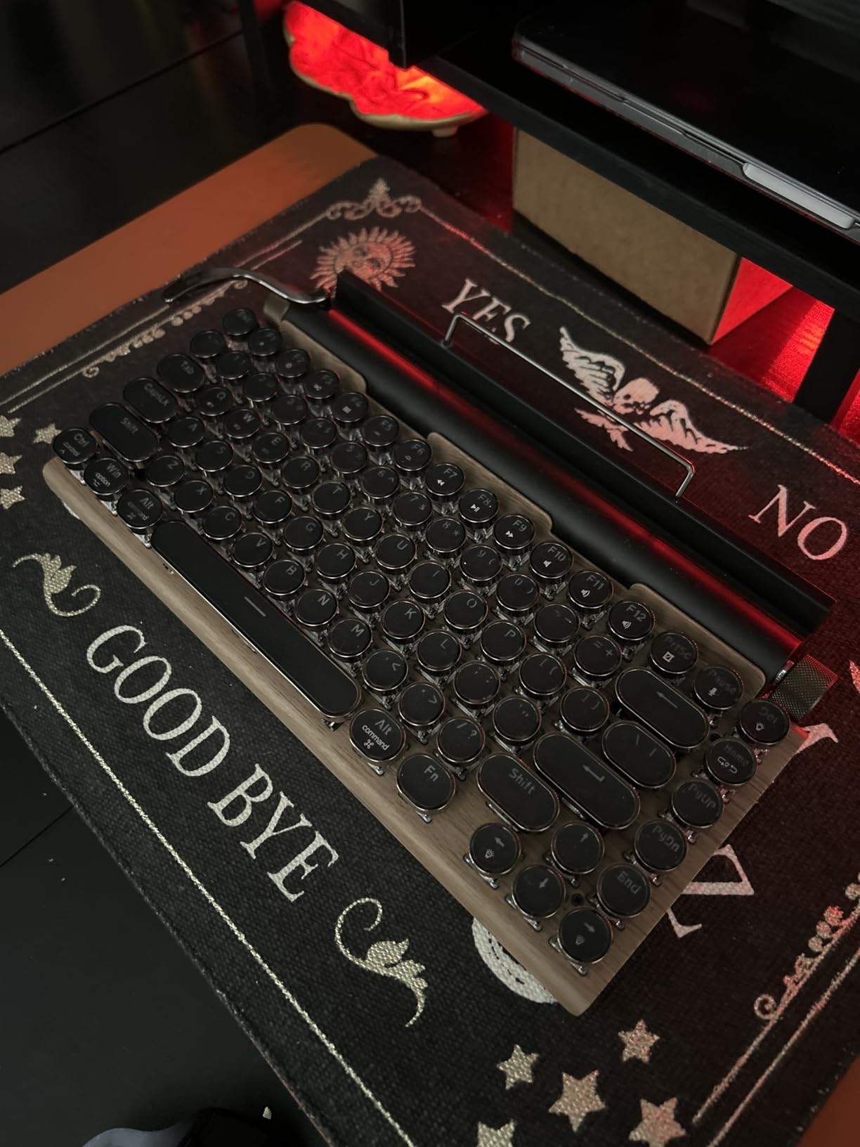 Retro Typewriter Wireless Mechanical Gaming Keyboard, Bluetooth 5.0 Office Computer Vintage Keyboards 83-Key Blue Switches Punk Round Keycap, LED Backlight, Compatible with PC/Laptop/Pad/Phone, Wood customer photo 2
