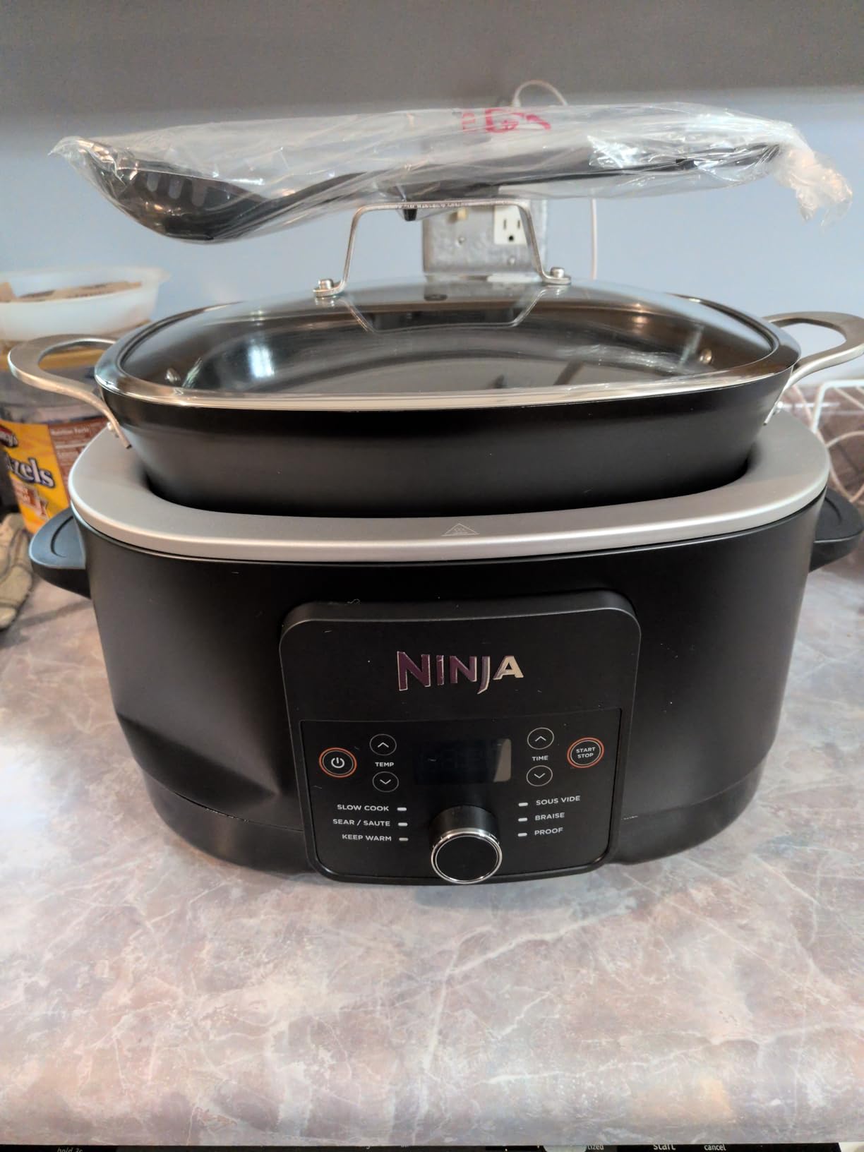 Ninja 12-in-1 PossibleCooker PLUS | 8.5-qt - Sous Vide & Proof Multi-Cooker | Slow Cooker, Dutch Oven & More | Glass Lid & Integrated Spoon | Nonstick | Oven Safe Pot to 500°F | Black | MC1010 customer photo 2