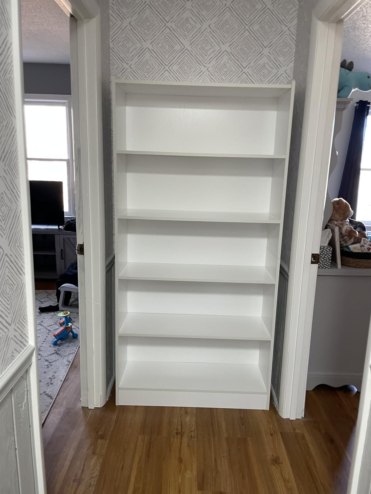 Tribesigns 72-inch Tall Bookcase, Modern 6-Tier White Library Bookshelf with Storage Shelves, Large Open Bookcases Wood Display Shelving Unit for Bedroom Living Room Office customer photo 2