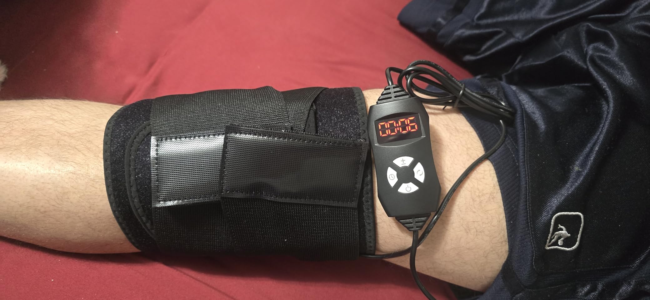 Red Light Therapy Pad for Body Back Knee Shoulder Hands Feet Portable 660nm 850nm Home Use 3 Chips in 1 Infrared Wrap Belt Gift for Women Men (Corded) customer photo 1