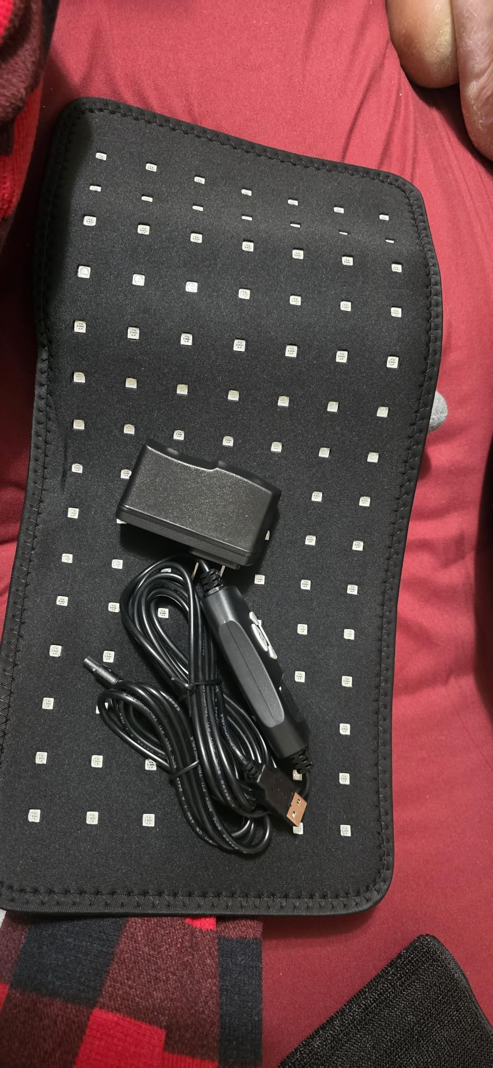 Red Light Therapy Pad for Body Back Knee Shoulder Hands Feet Portable 660nm 850nm Home Use 3 Chips in 1 Infrared Wrap Belt Gift for Women Men (Corded) customer photo 2