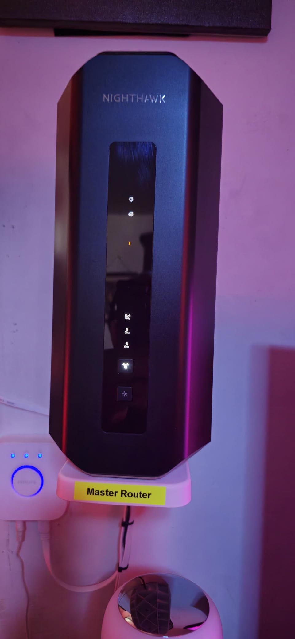 NETGEAR Nighthawk Tri-Band WiFi 7 Router (RS700S) - Router Only- BE19000 Wireless Speed (up to 19 Gbps) - 10 Gig Internet Port customer photo 2