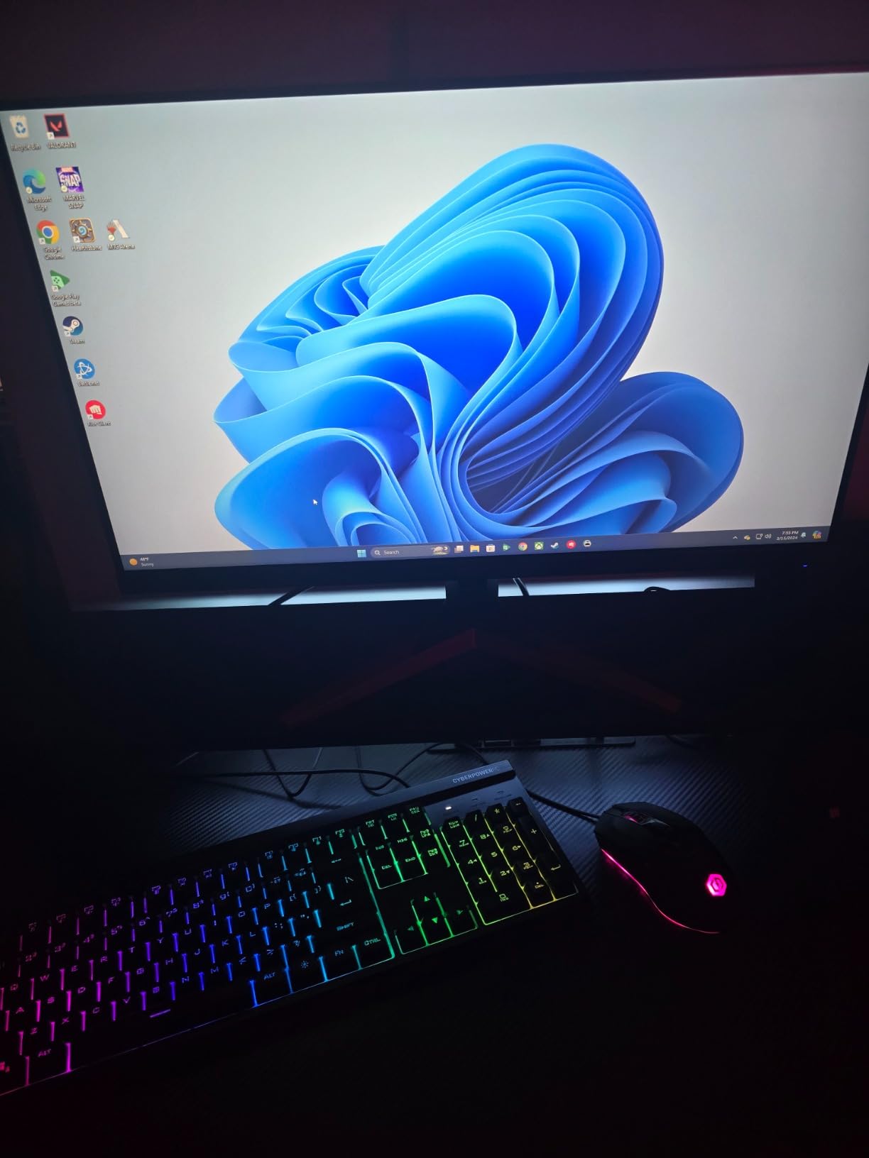 CyberPowerPC Gamer Master Gaming PC, AMD Ryzen 5 7600 3.8GHz, GeForce RTX 4060 8GB, 16GB DDR5, 500GB NVMe SSD, Wi-Fi Ready & Windows 11 Home customer photo 2