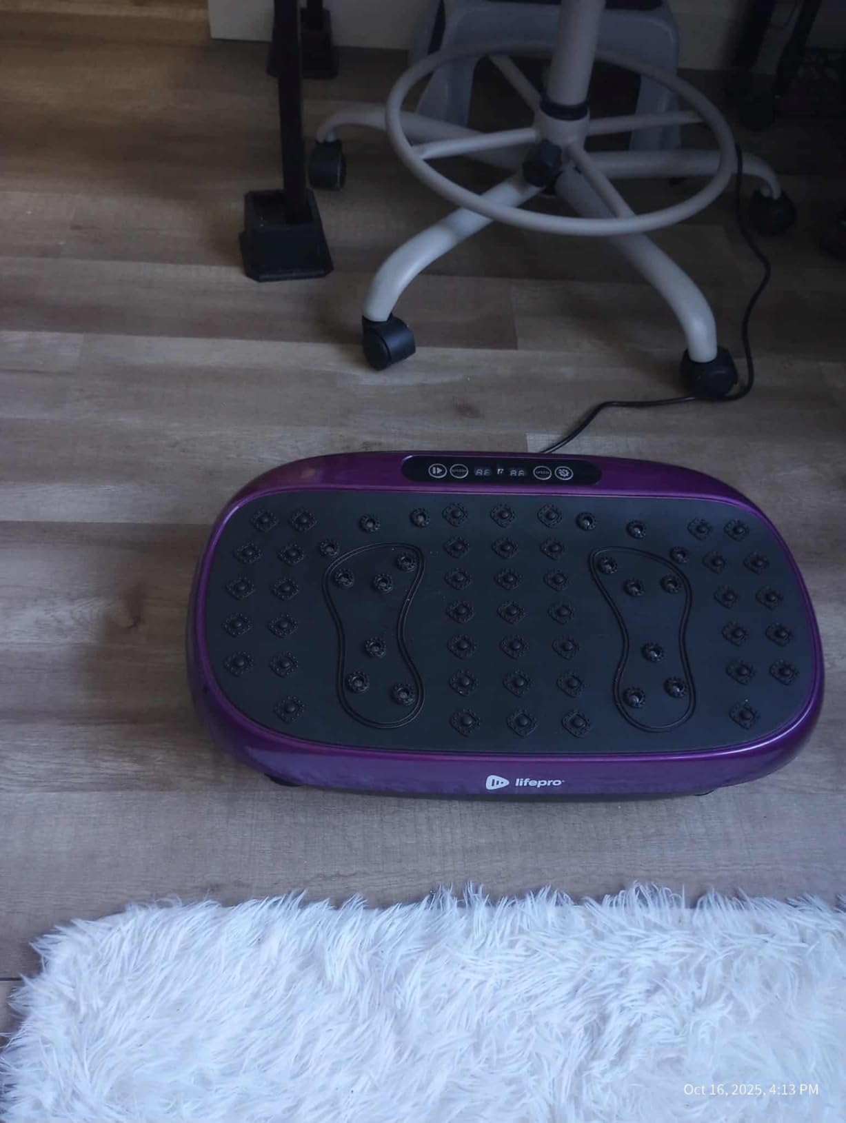 Lifepro HexaPlate Lite Vibration Plate Exercise Machine with Magnetic Acupoints - Full Body Vibration Platform for Beginners and Recovery - Lymphatic Drainage Massager customer photo 1