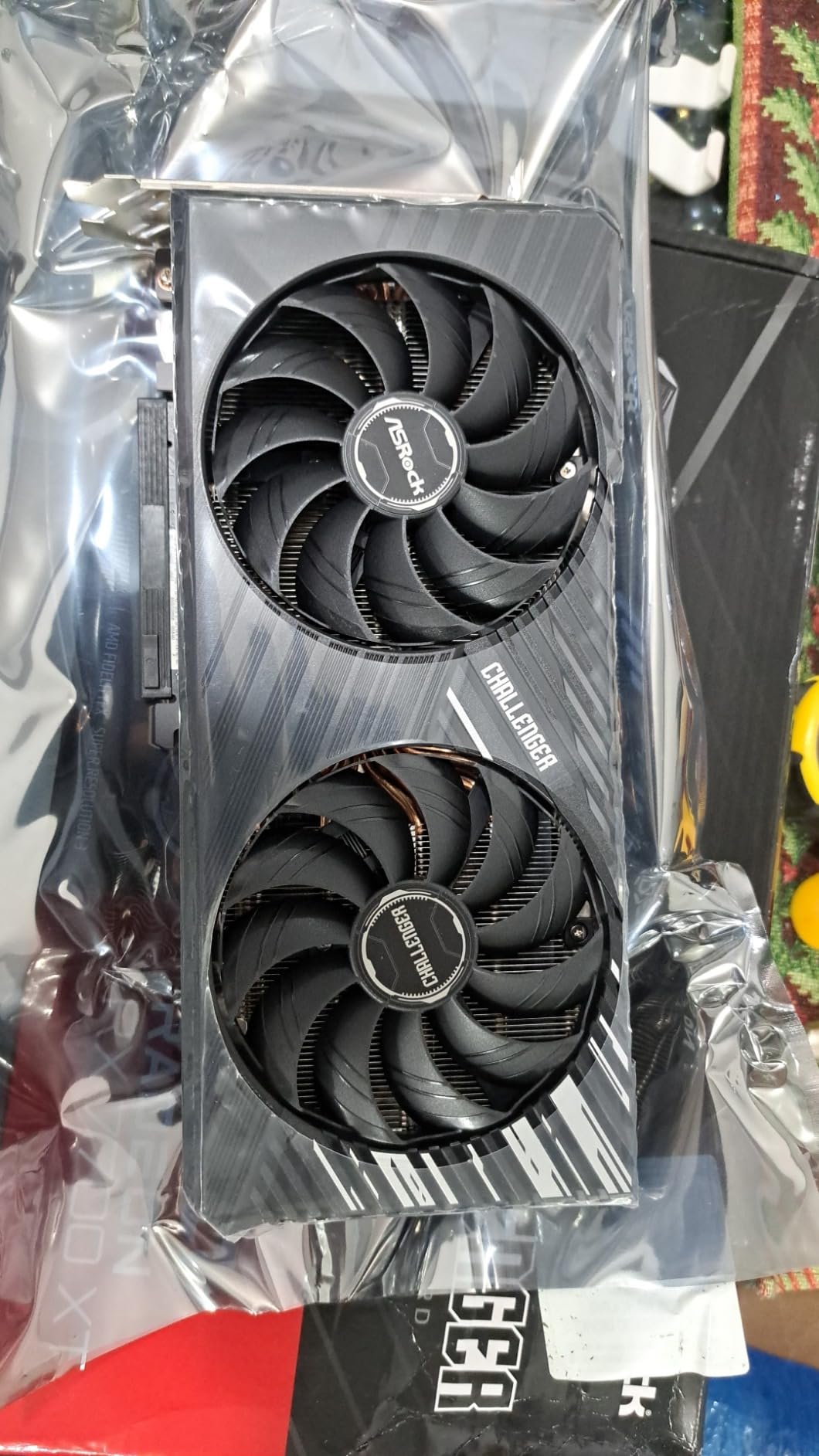 ASRock AMD Radeon RX 7700 XT Challenger 12GB GDDR6 192-bit 0dB Silent Cooling 7680 x 4320 DisplayPort HDMI LED Indicator 18Gbps Dual Fan Graphics Card customer photo 2
