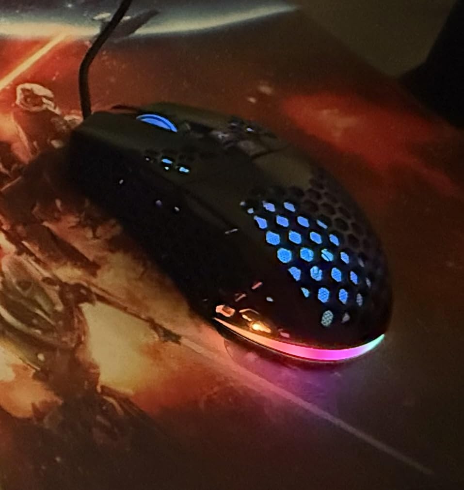 SOLAKAKA SM900 Gaming Mouse Wired with RGB, Adjustable 12800 DPI Wired Gaming Mouse with Side Buttons, Computer Mouse for Laptop/PC, White customer photo 2