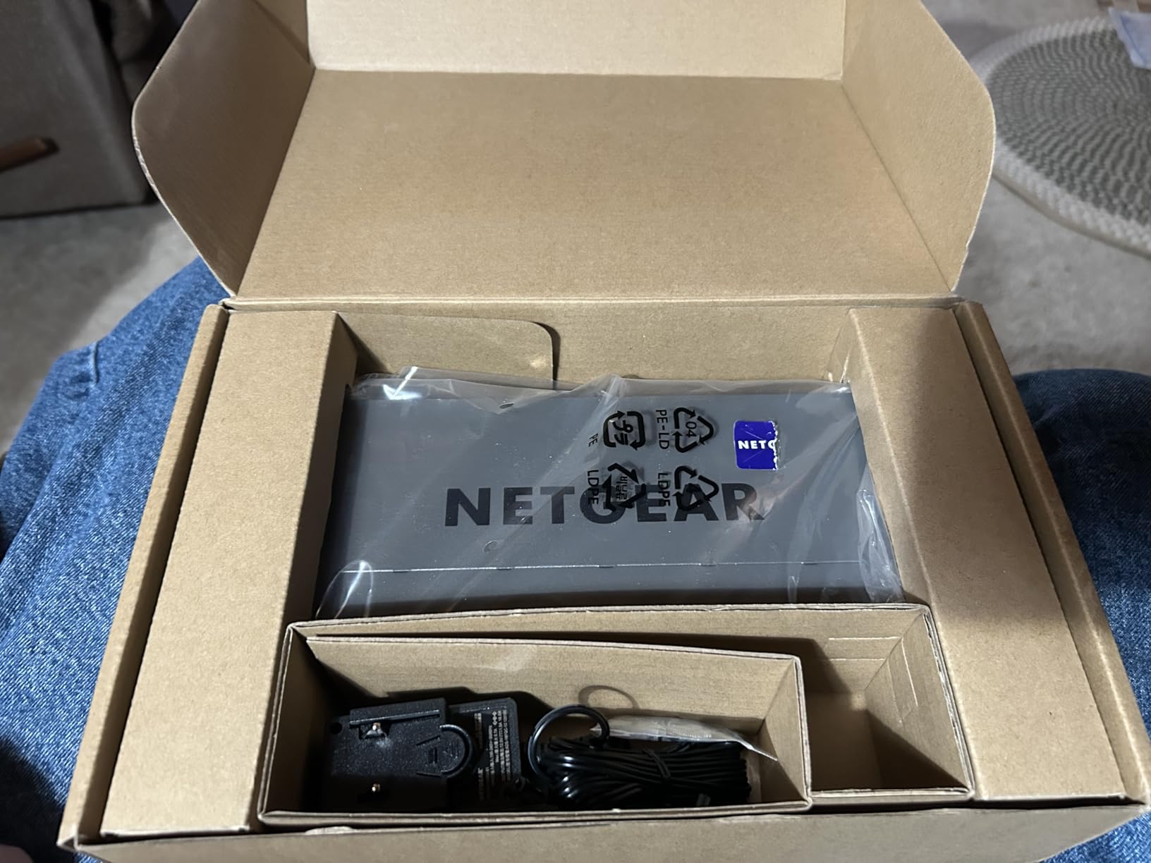 NETGEAR 8-Port 1G/10G Multi-Gigabit Ethernet Unmanaged Switch (GS108MX) - with 1 x 10G/Multi-gig RJ-45 Ethernet Uplink customer photo 2