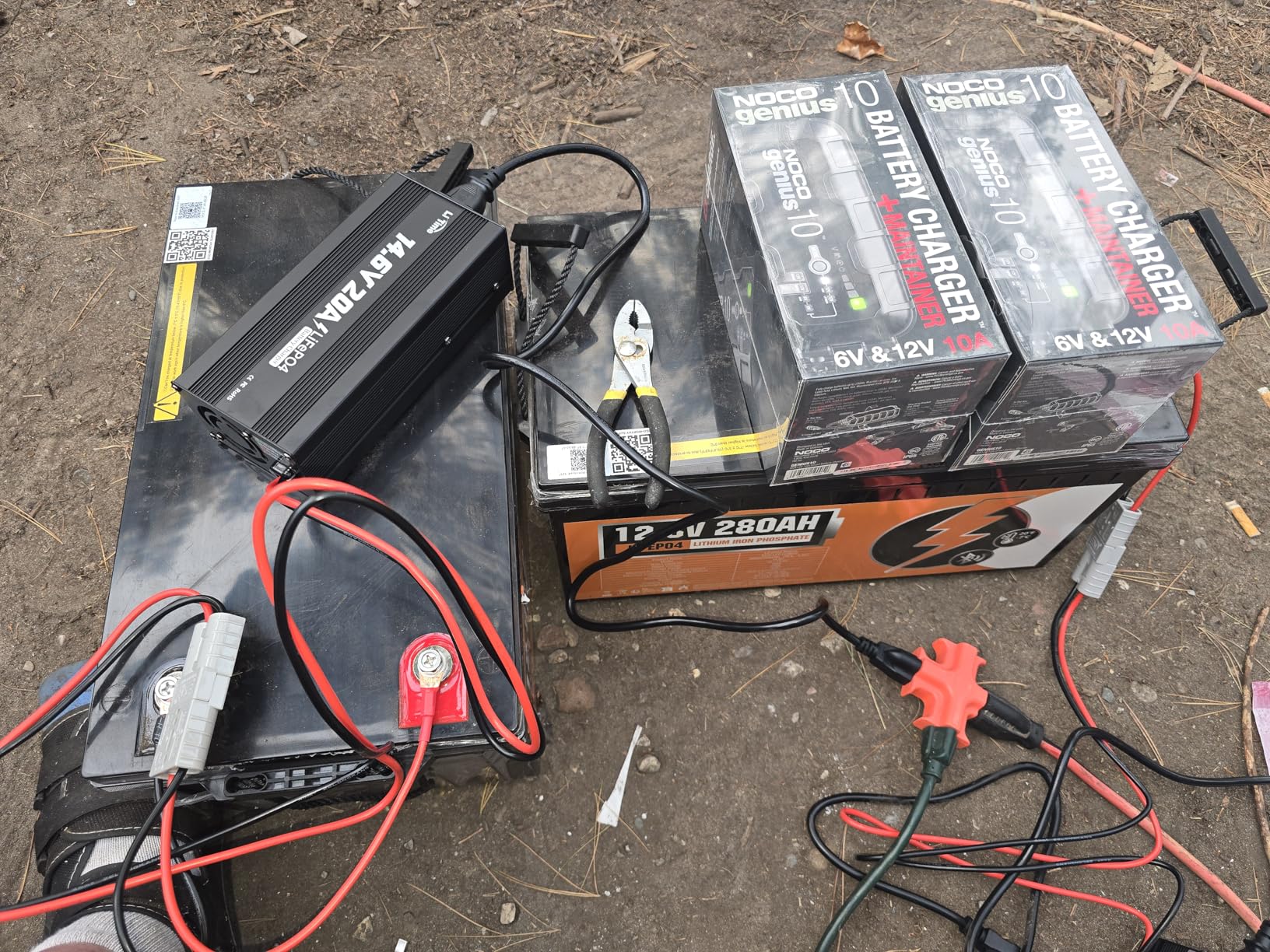 ECO-WORTHY 12V 280Ah 2 Pack LiFePO4 Lithium Battery with Bluetooth, Low Temp Protection, Built-in 200A BMS, 3584Wh Energy. Perfect for Off-Grid, RV, Solar System, Camper, Travel Trailer, Backup System customer photo 1