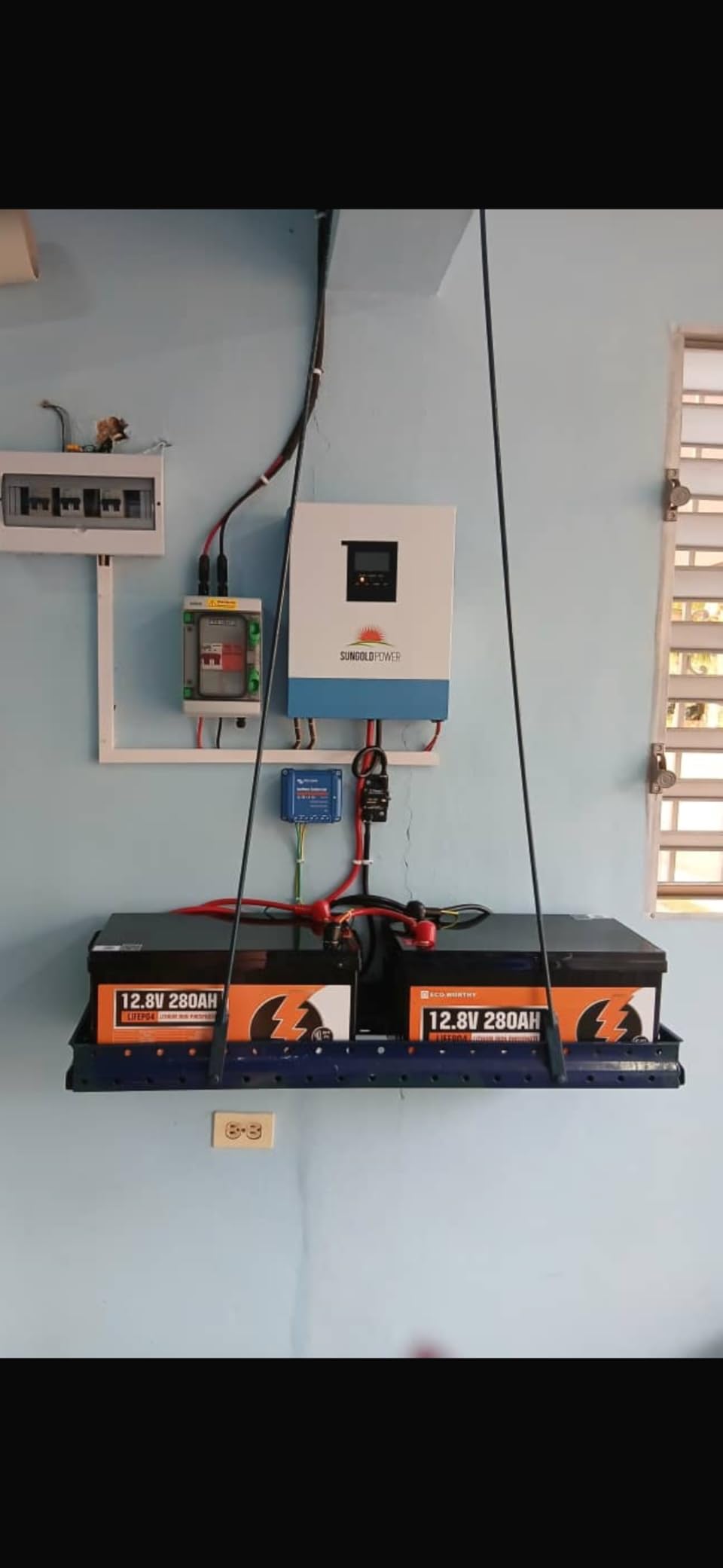 ECO-WORTHY 12V 280Ah 2 Pack LiFePO4 Lithium Battery with Bluetooth, Low Temp Protection, Built-in 200A BMS, 3584Wh Energy. Perfect for Off-Grid, RV, Solar System, Camper, Travel Trailer, Backup System customer photo 2