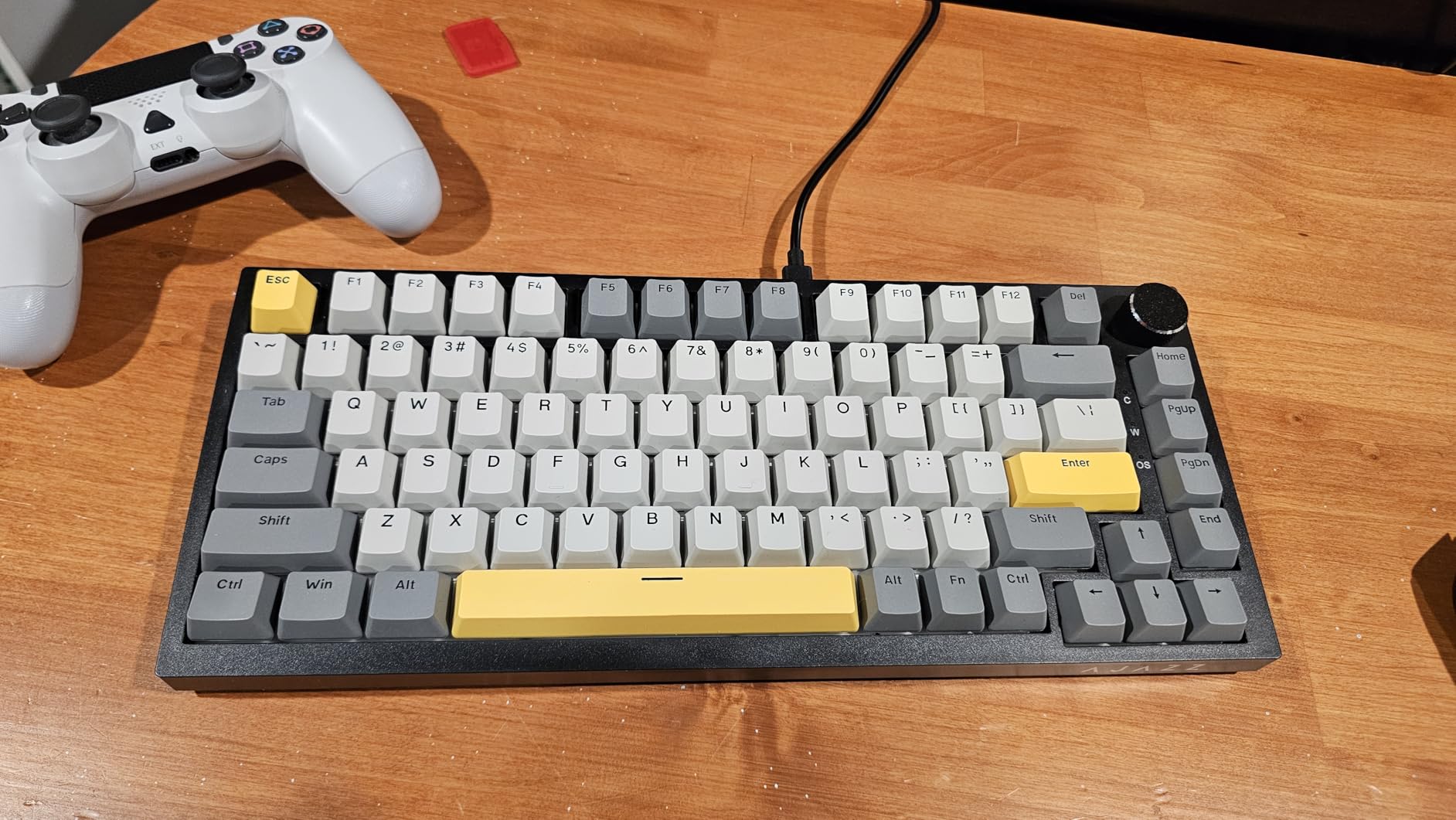 Ajazz AK820 75% Wired Gasket Mechanical Gaming Keyboard with Volume Knob - South Facing LED - PBT Keycaps - Programmable RGB Hot Swap Keyboard customer photo 1