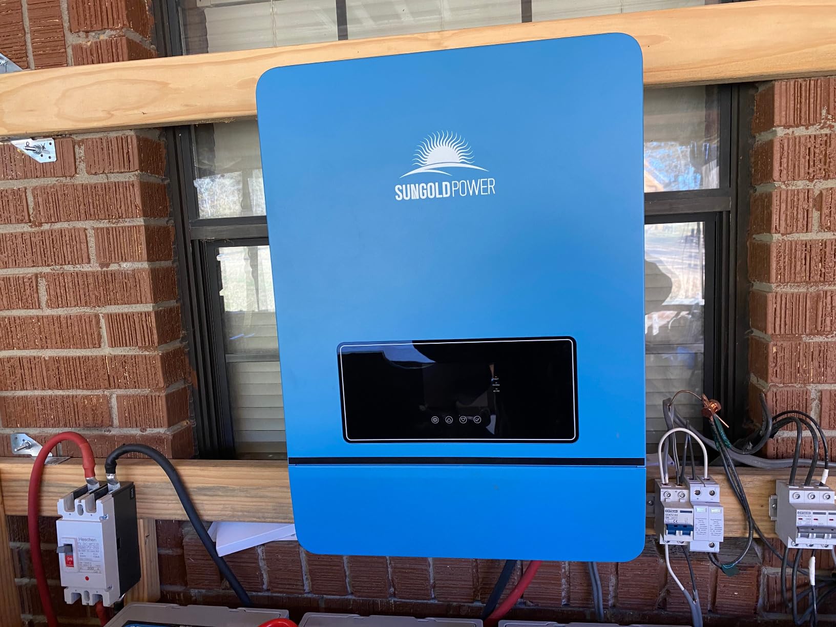 SUNGOLDPOWER 10000W 48V Solar Inverter, Split Phase Built-in 2 MPPTs, Max 200A Battery Charging, AC Input/Output 120V/240V(settable), Pure Sine Wave Inverter (WiFi and BMS COMM) UL1741 SPH10048P customer photo 2