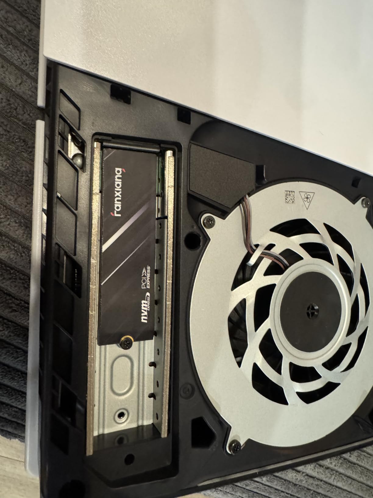 fanxiang 500GB NVMe SSD PCIe Gen4 M.2 SSD, Up to 4700 MB/s, Internal Gaming SSD for PS5, 3D NAND SLC Cache Solid State Drive customer photo 2