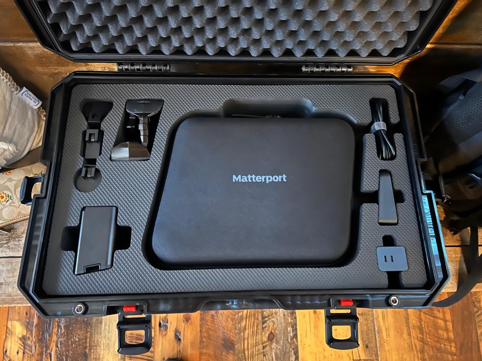 Matterport Pro3 Performance Kit 3D Lidar Digital Camera for Creating Professional 3D Virtual Tour Experiences with 360 Views and 4K Photography customer photo 1