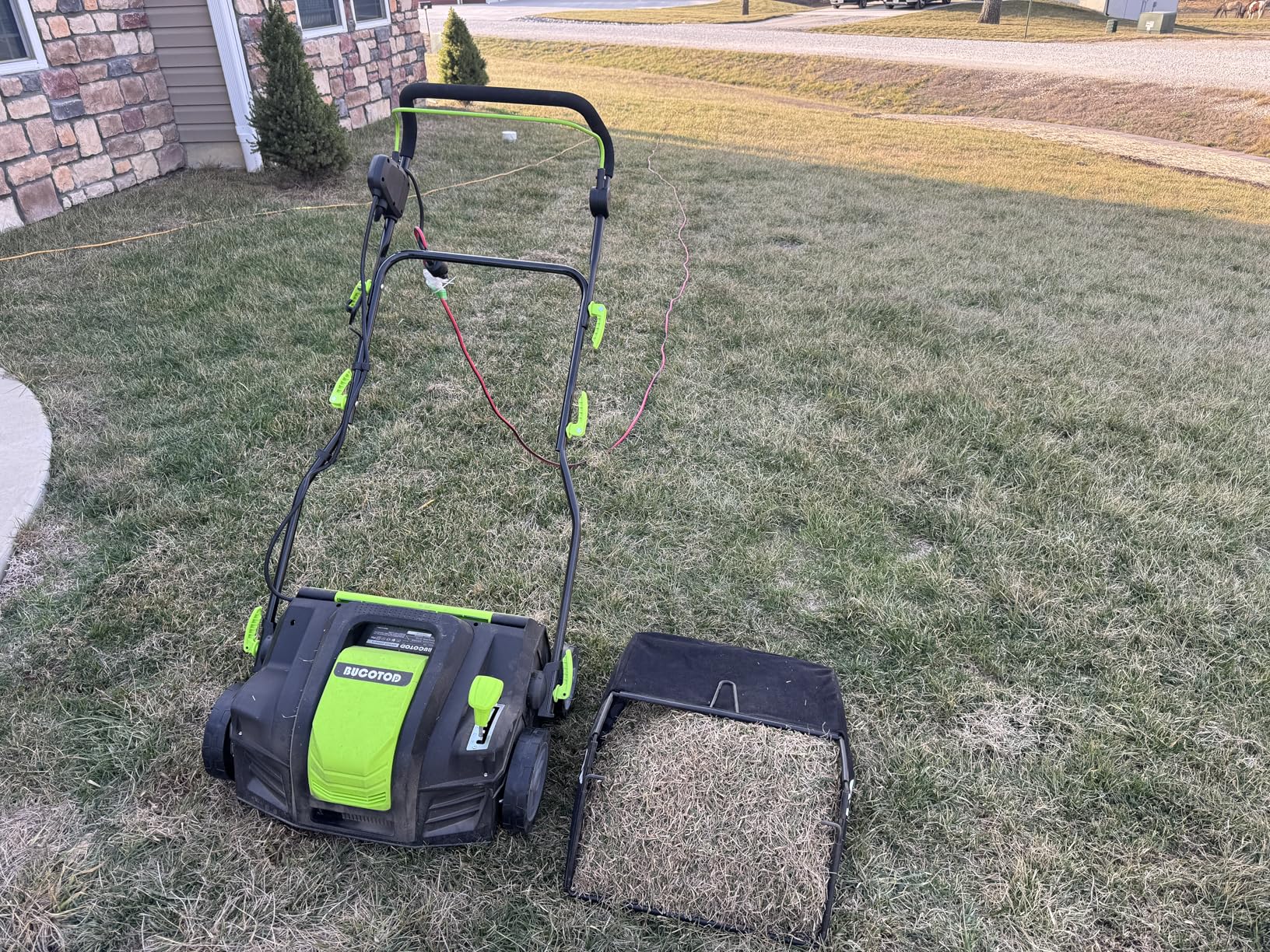 2-in-1 Dethatcher & 16-Inch Scarifier Electric Corded, 15 Amp Copper Motor with 14.5 gal Thatch Bag customer photo 1