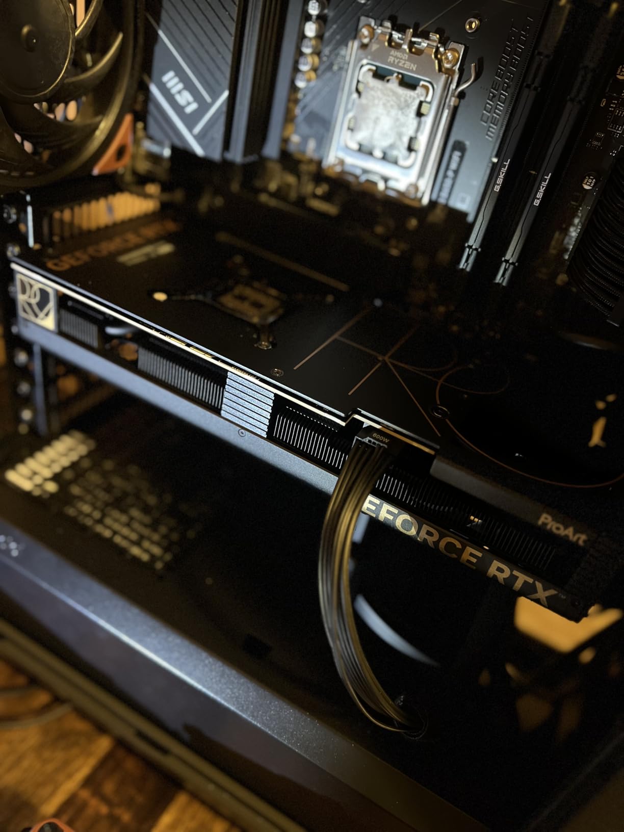 ProArt GeForce RTX 4080 Super OC Edition Graphics Card (PCIe 4.0, 16GB GDDR6X, DLSS 3, HDMI 2.1a, DisplayPort 1.4a) customer photo 1