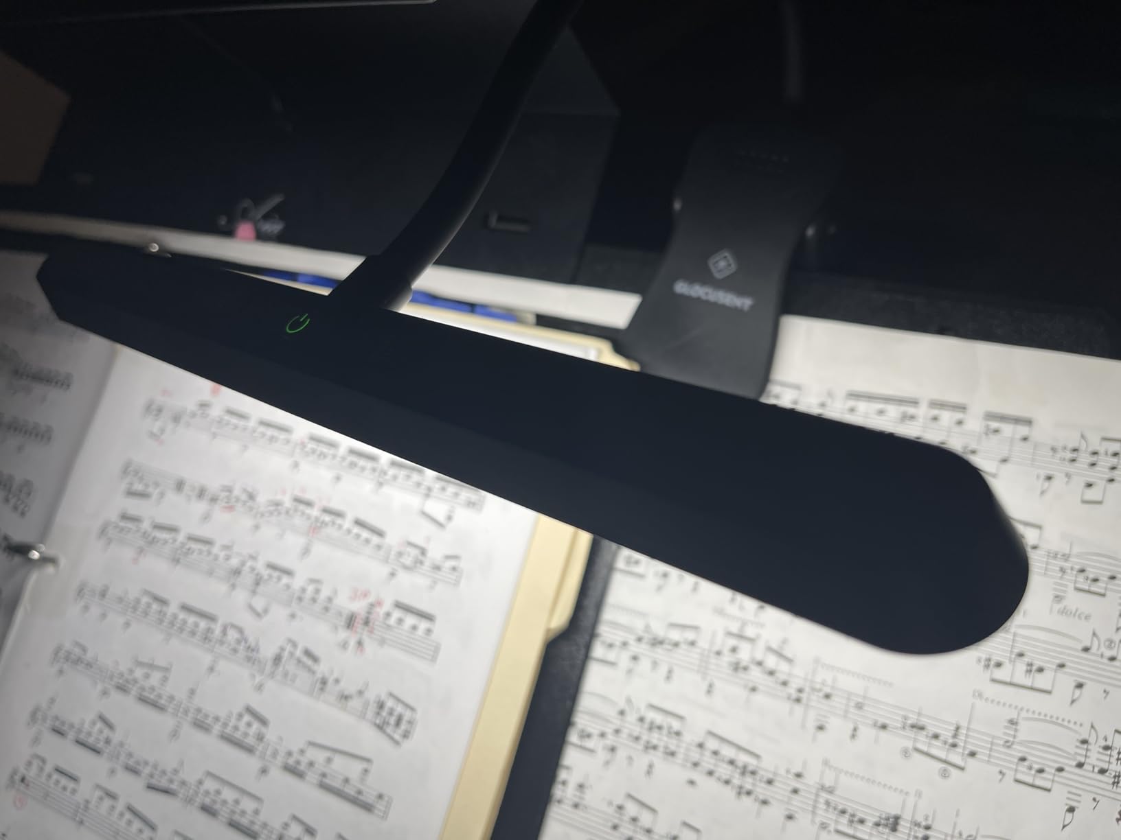 Glocusent Music Stand Light: 57 LED Super Bright Piano Light with EVA Carrying Case, 3 Color & 5 Brightness, Rechargeable & 140-Hr Long Lasting customer photo 1