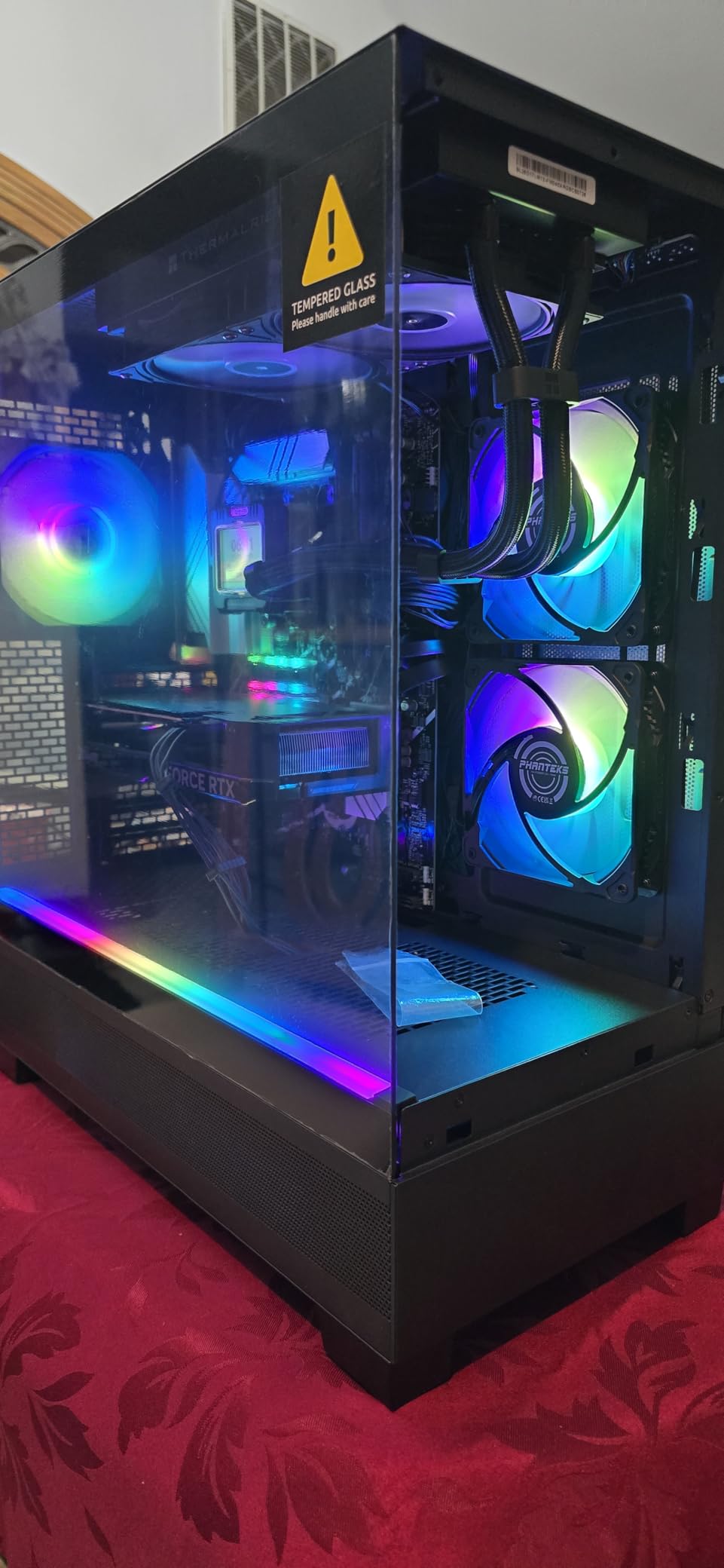 Phanteks XT View, Compact ATX Mid-Tower Gaming Chassis, Tempered Glass Front and Side Window, USB-C 3.2 Gen2, 3X M25-120 DRGB Fans Included(Black) customer photo 2