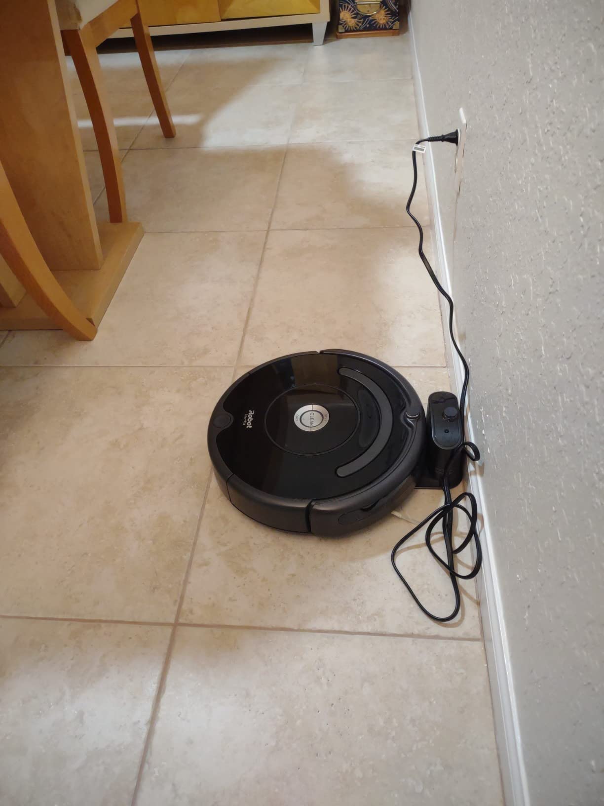 iRobot Roomba Vac Robot Vacuum (Q0120) - Easy to use, Power-Lifting Suction, Multi-Surface Cleaning, Smart Navigation Cleans in Neat Rows, Self-Charging, Alexa customer photo 1