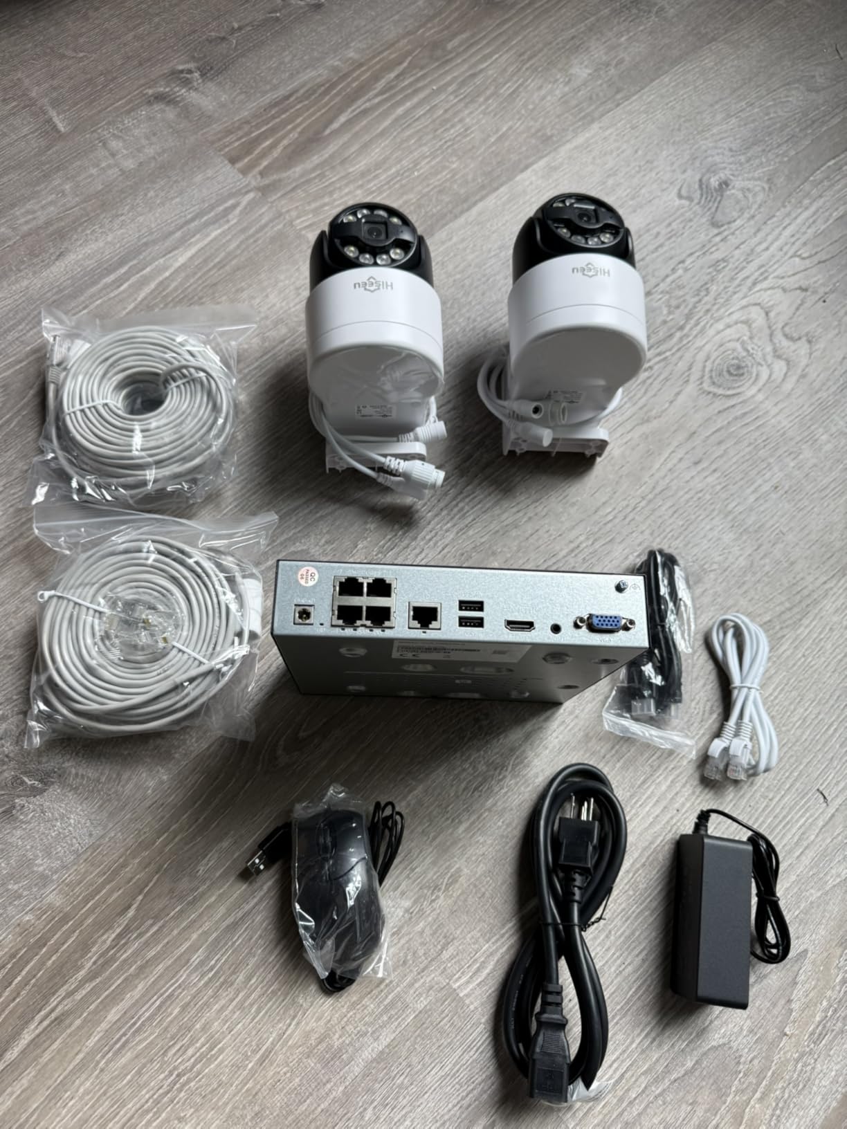 Hiseeu 4K PoE Security Camera System, 6Pcs 5MP PoE PTZ Security Cameras, All-in-One Monitor, 2-Way Audio, Remote Access, 8MP 16 Channel P oE NVR, Home CCTV Surveillance customer photo 2