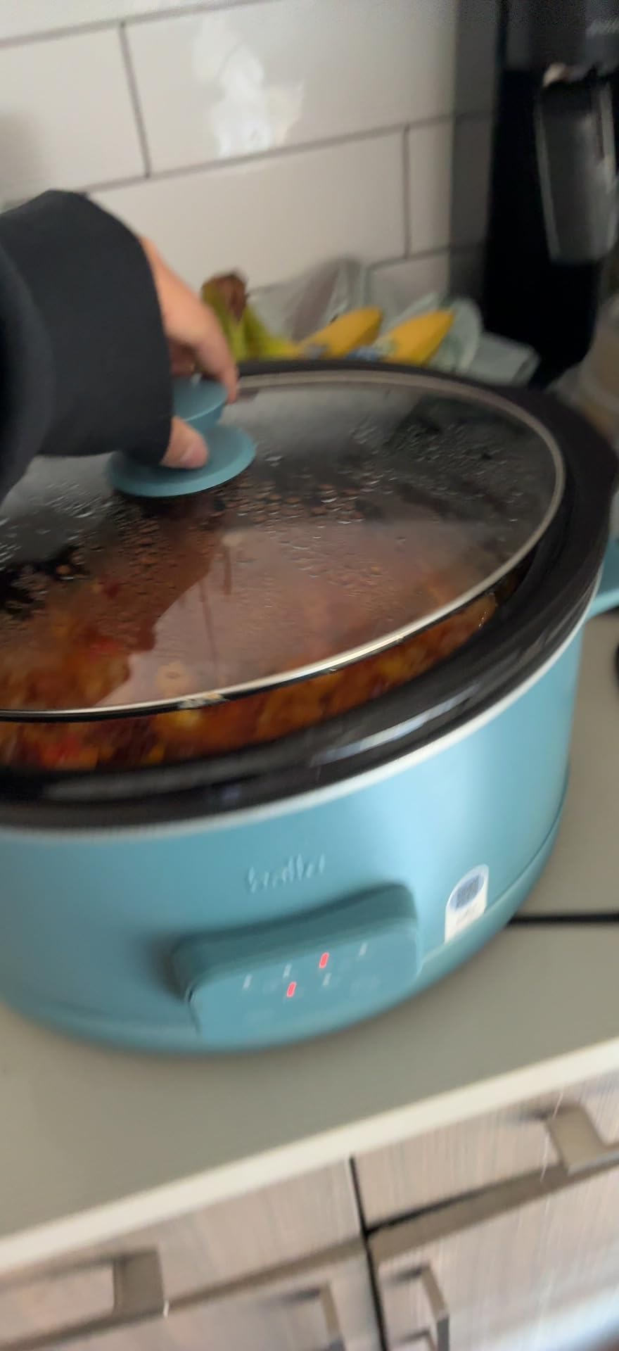 bella 6.0 Qt Programmable Slow Cooker, Ceramic Nonstick Coating, Adjustable Temperature & Cooking Times, Dishwasher Safe Stoneware Pot & Tempered Glass Lid, Tangle Free Cord Wrap, Oatmilk customer photo 2
