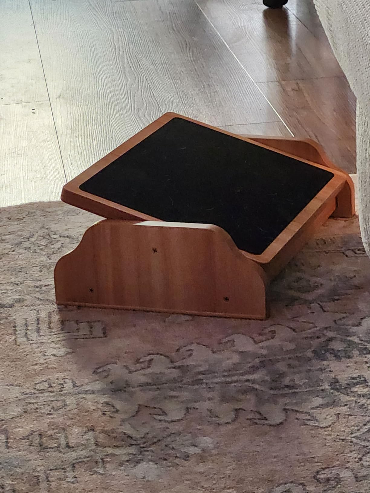 StrongTek Ergonomic Rocking Foot Rest for Under Desk, Adjustable Foot Stool with Non-Slip Surface, Three Positions for Comfort & Stability, Enhances Posture & Circulation customer photo 1