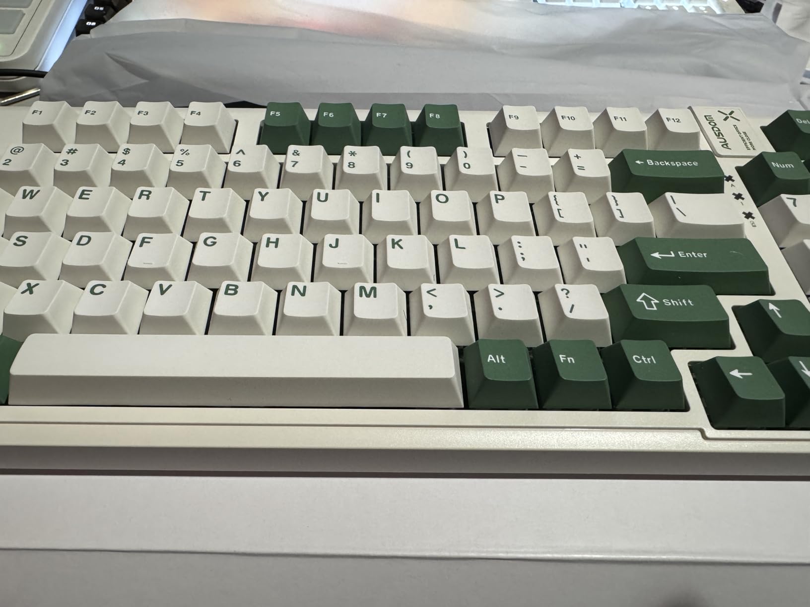 AUSDOM 98Pro Silent Mechanical Keyboard, Wireless Hot Swappable Gaming Keyboard with Backlit,Gasket Structure,Pre-lubed Tactile Switches,2.4GHz/Type-C/Bluetooth Custom Keyboards (Green & White-Silent) customer photo 1