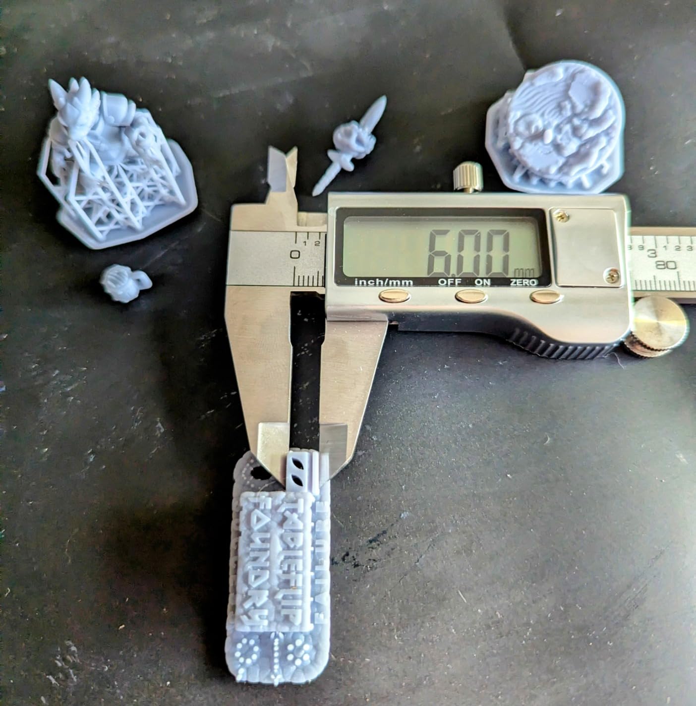 Saturn 4 Ultra 12K Resin 3D Printer, with Smart Automatic Leveling, 10-Inch 12K Monochrome LCD, 150mm/h Faster Printing Speed, 8.62 × 4.84 × 8.66 Inch Printing Size customer photo 2