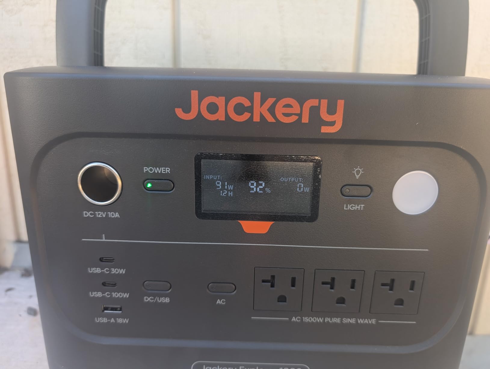 Jackery SolarSaga 100W Bifacial Portable Solar Panel for Explorer Power Stations, Foldable Solar Cell Solar Charger with USB Outputs customer photo 1