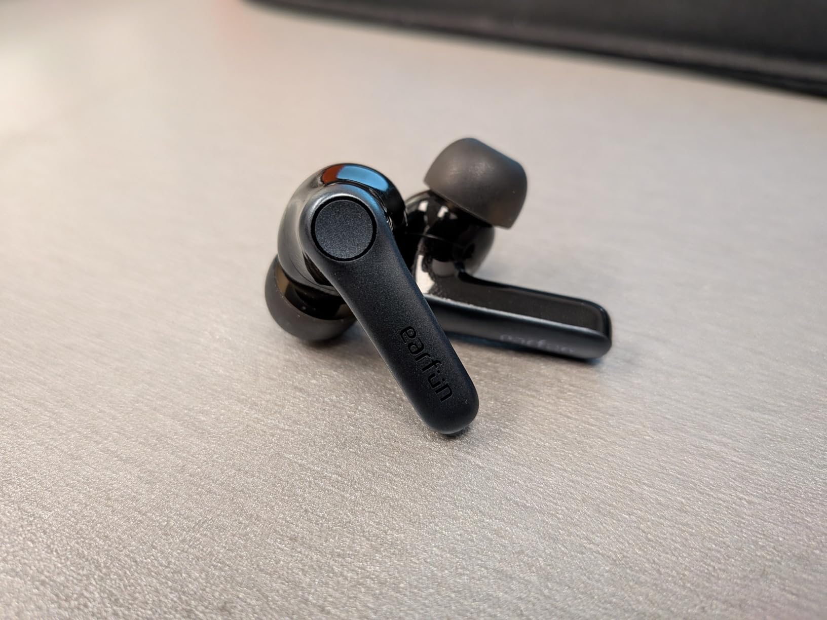 EarFun Air Pro 4 Adaptive Hybrid Noise Canceling Wireless Earbuds, Qualcomm Snapdragon Sound, aptX Lossless, 6 Mics AI CVC 8.0 Call, LDAC Hi-Res Audio, 52H Playtime, Bluetooth 5.4, in-Ear Detection customer photo 2