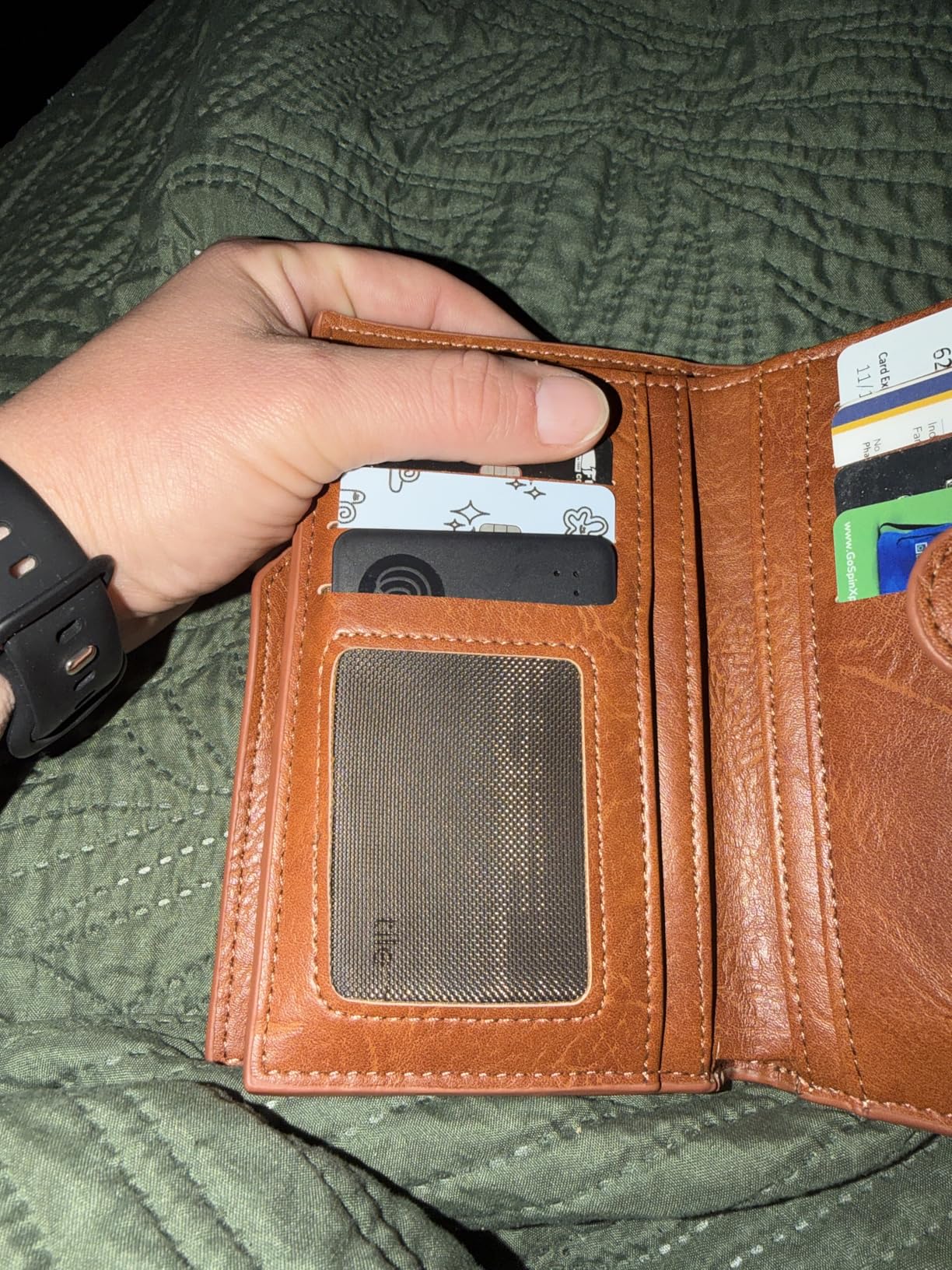 Tile Essentials - Bluetooth Trackers & Item Locators for Keys, Wallets, Remotes & More; Easily Find All Your Things. Both iOS and Android Compatible. 4-Pack (Mates/Slim/Sticker) customer photo 1