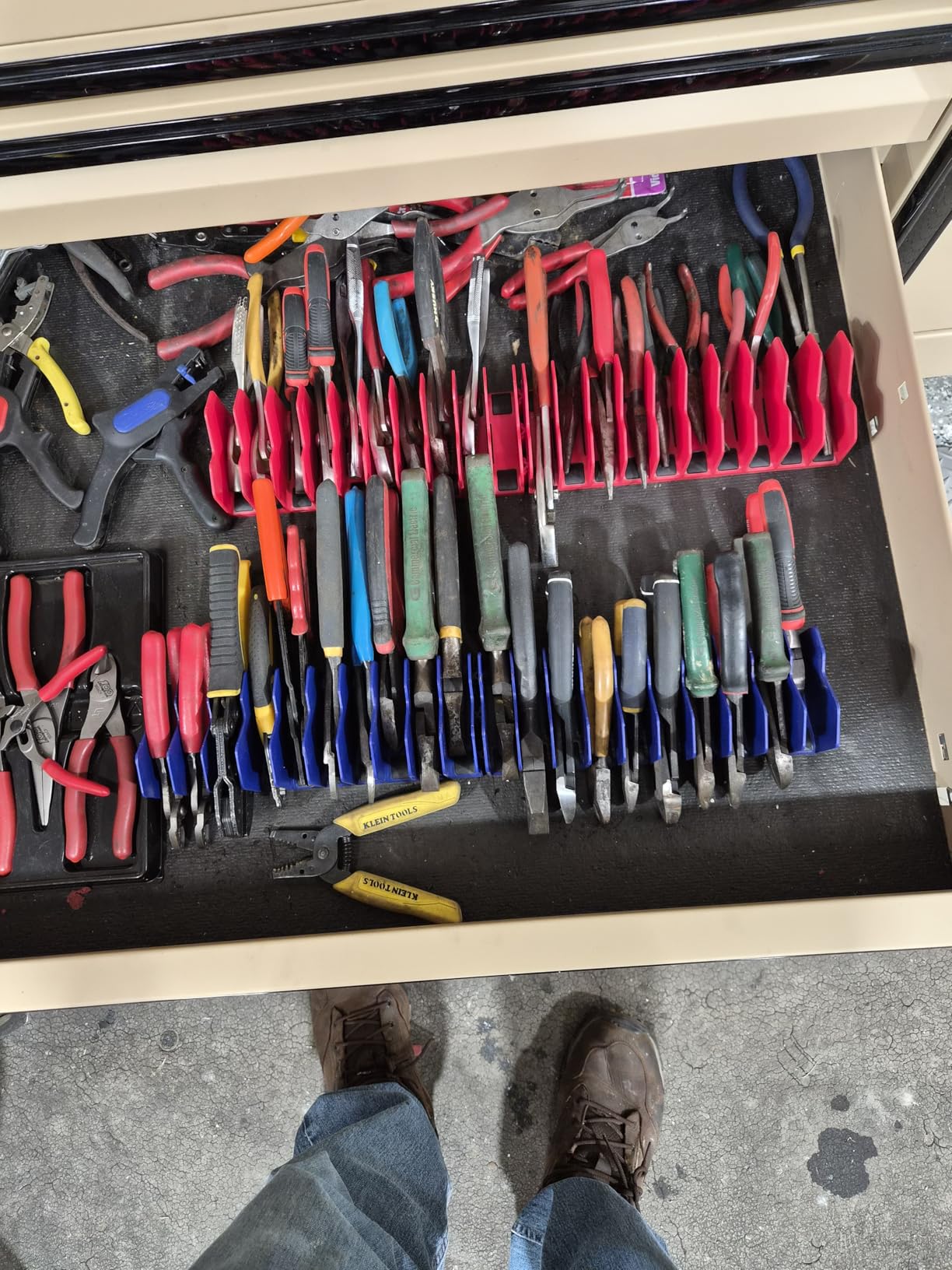 WORKPRO 2-Pack Plier Organizer Rack, Pliers Holder and Cutter Organizers with Non-Slip Rubber Base, 20-Slot Tool Box Organizer, Tool Drawer Organizer, Tool Storage, Plier Rack (Pliers Not Included) customer photo 2