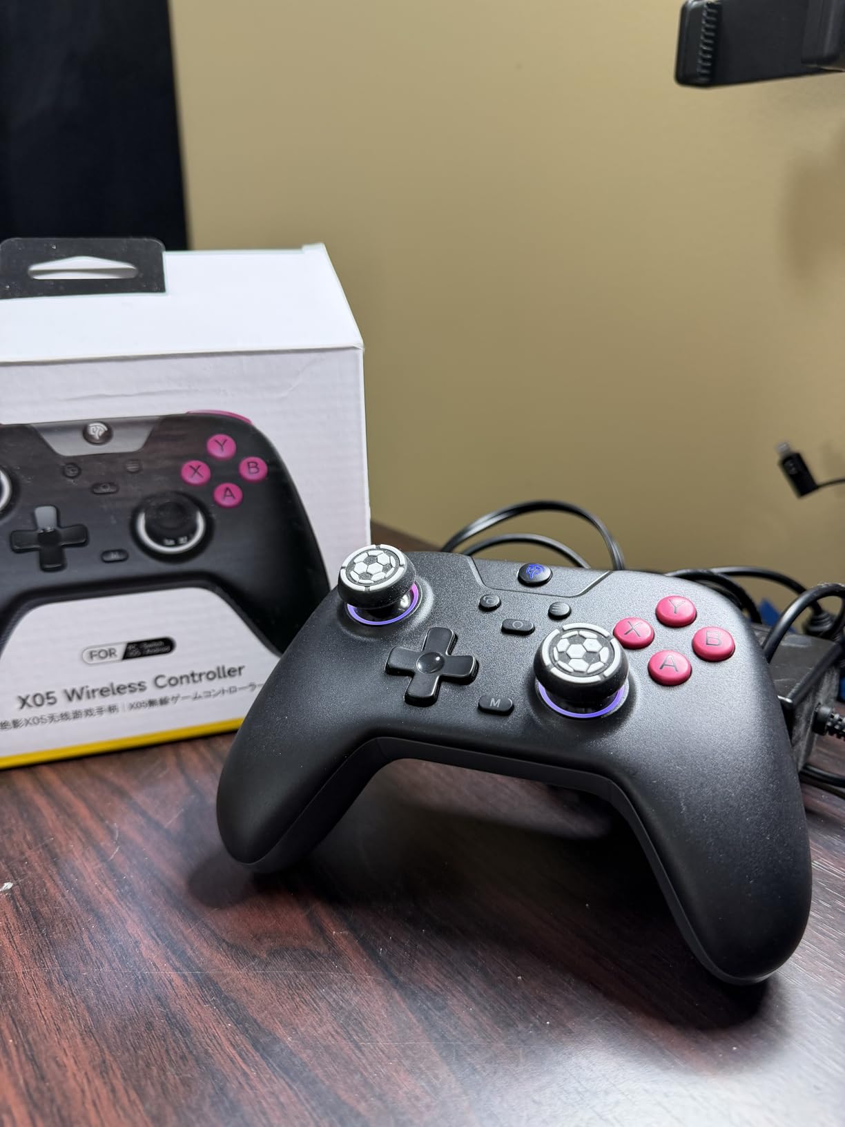 EasySMX X05 2.4g Wireless Gaming Controller for PC/Steam/iPhone/Android/Switch - Bluetooth Controller Gamepad with Hall Effect, RGB Lights and Turbo, Anti-Drift Controller customer photo 1