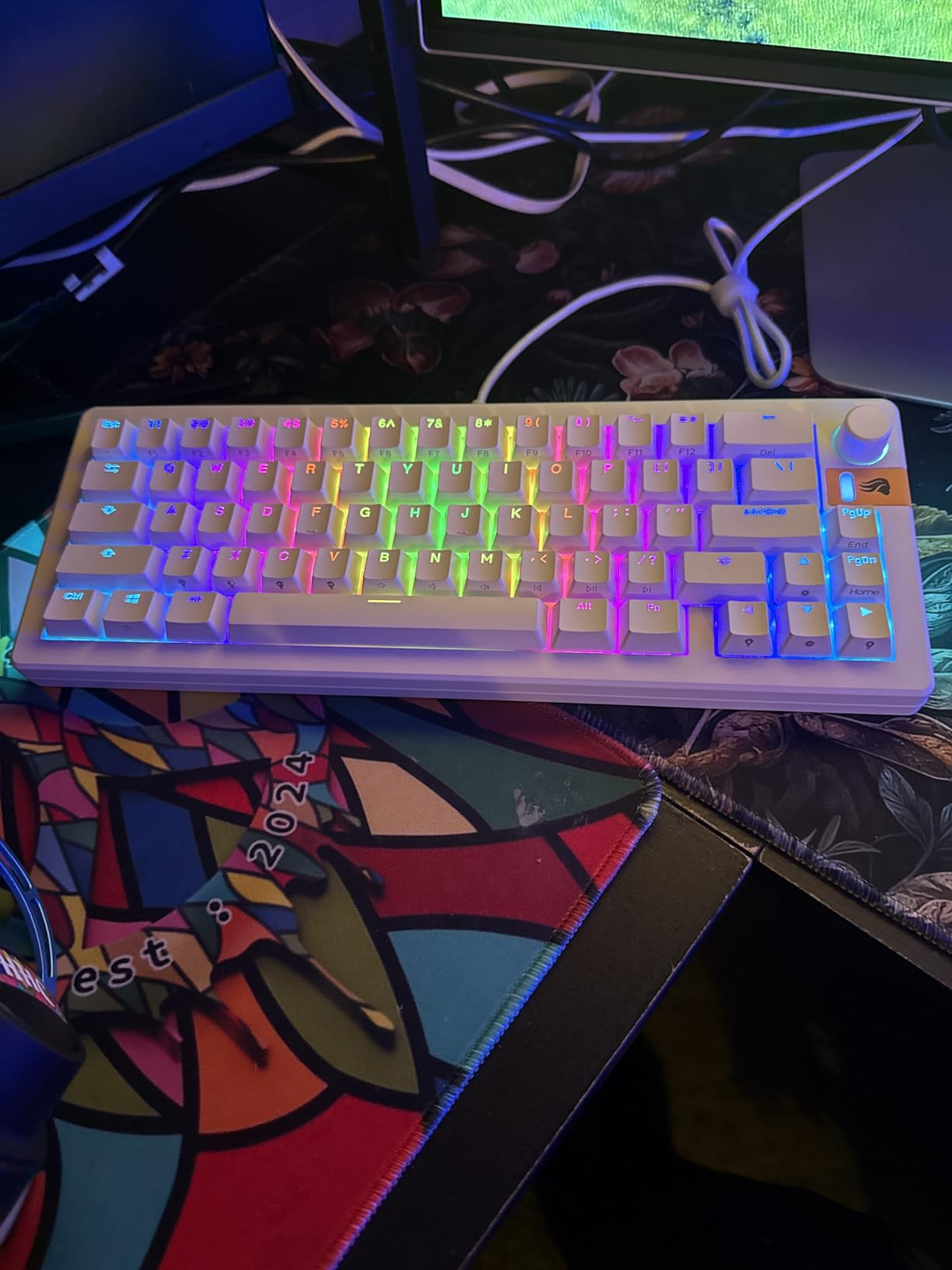 Glorious Gaming - GMMK 3 HE Rapid Trigger Keyboard, Hall Effect, 8K Polling Rate, MX Mechanical & Magnetic Switches, Hotswappable 75% Keyboard, Modular Gasket System, Doubleshot PBT keycaps (White) customer photo 1