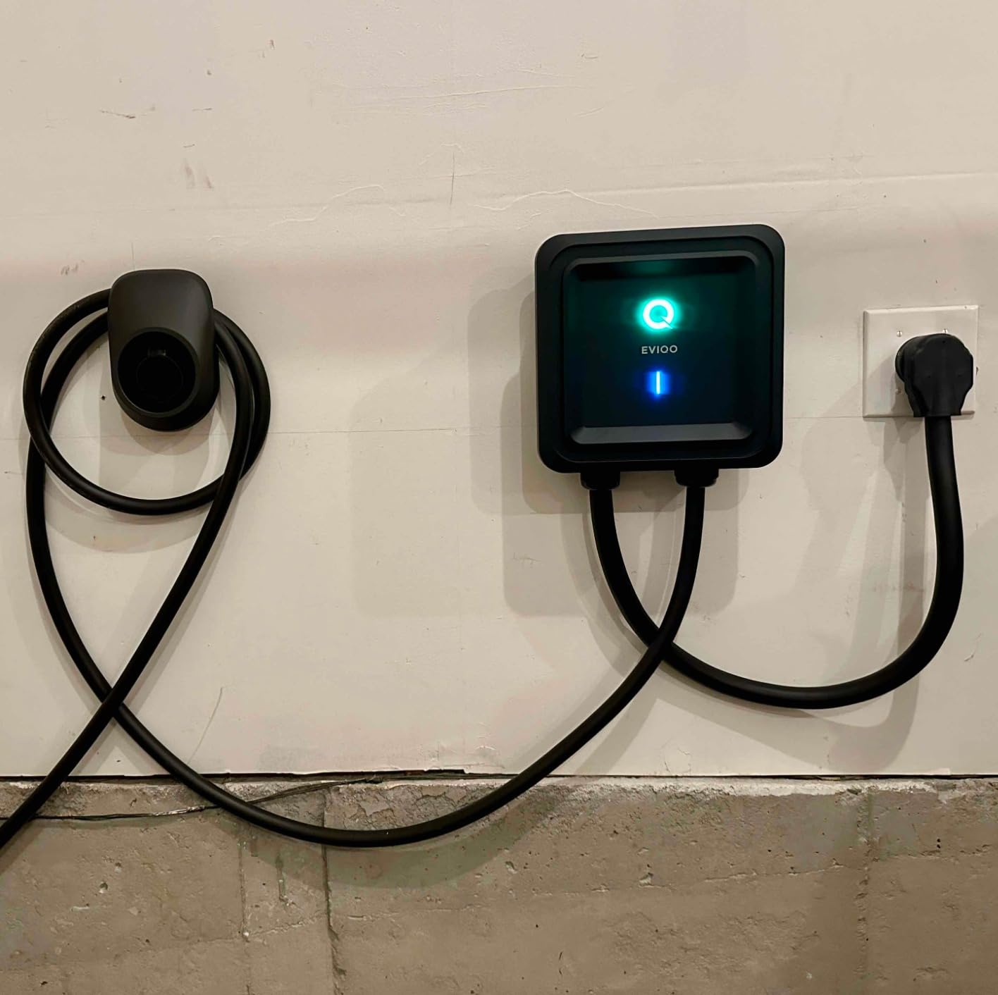 EVIQO Level 2 EV Charger, 40 Amp, J1772 for Non-Tesla EVs, 25ft Cable, WiFi (2.4GHz) Smart App, Weatherproof Indoor/Outdoor (IP66, NEMA 4), UL & ETL Certified, NEMA 14-50 Plug-in 240V customer photo 2