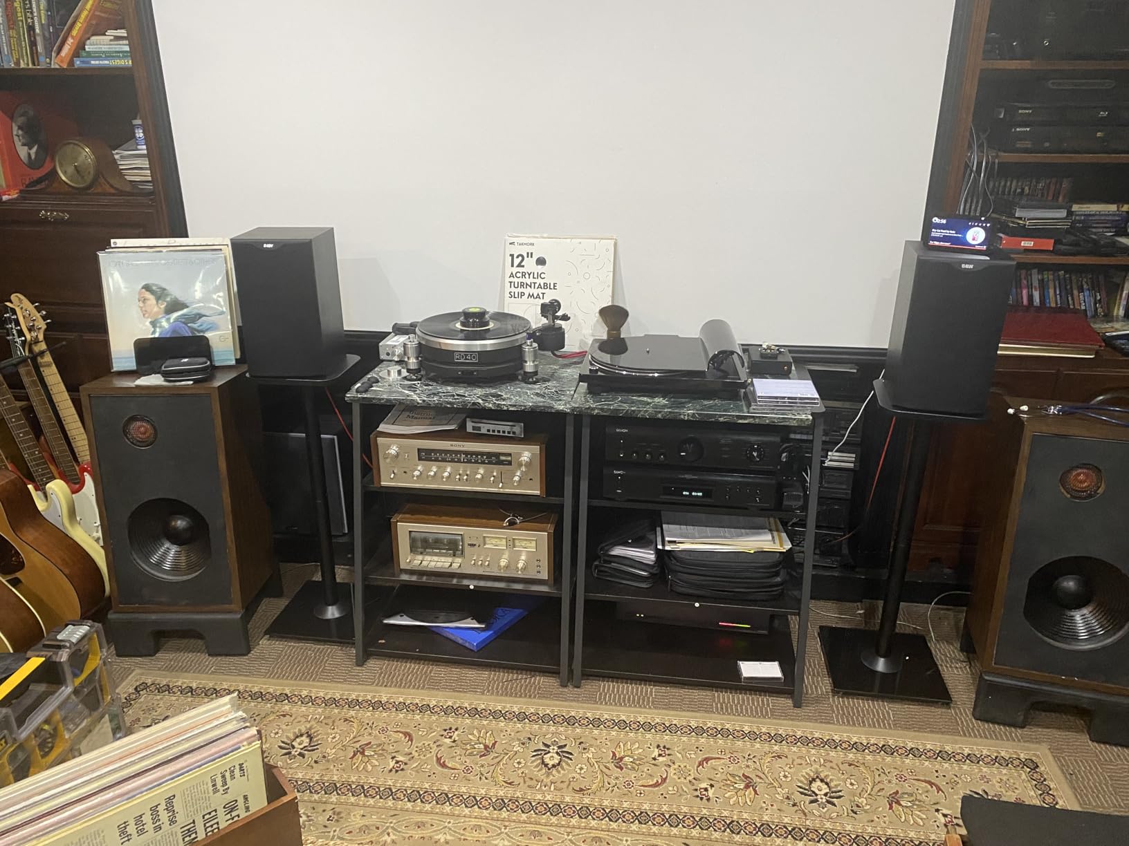 Besiost AV Media Stand with Outlets, Media Console with LED Lights, Stereo Racks and Stands with Storage Shelves, Media Audio Tower Cabinet, Black Enoby customer photo 2