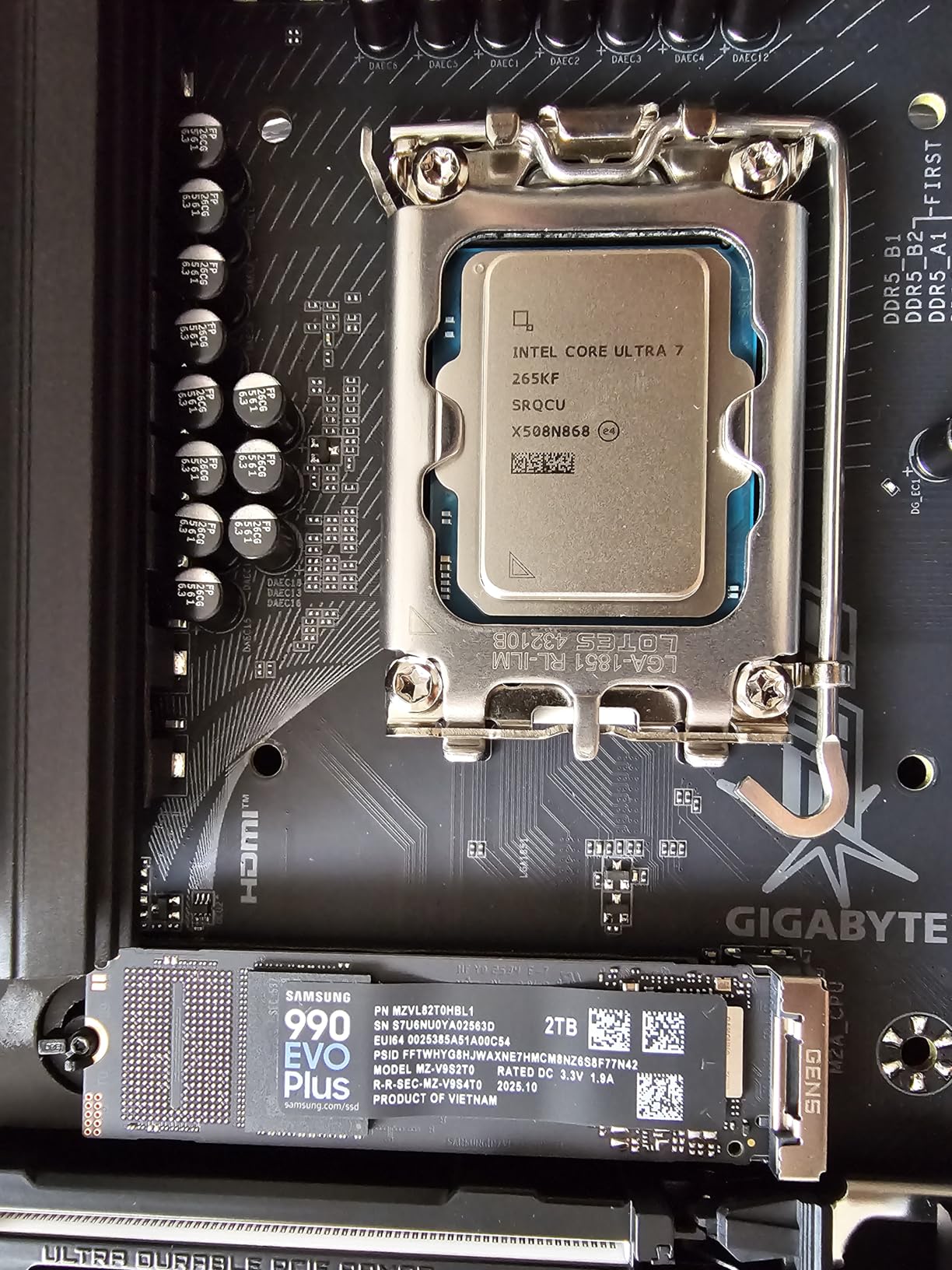 Intel Core Ultra 7 Desktop Processor 265KF 20 Cores (8P+12E) up to 5.5 GHz customer photo 1
