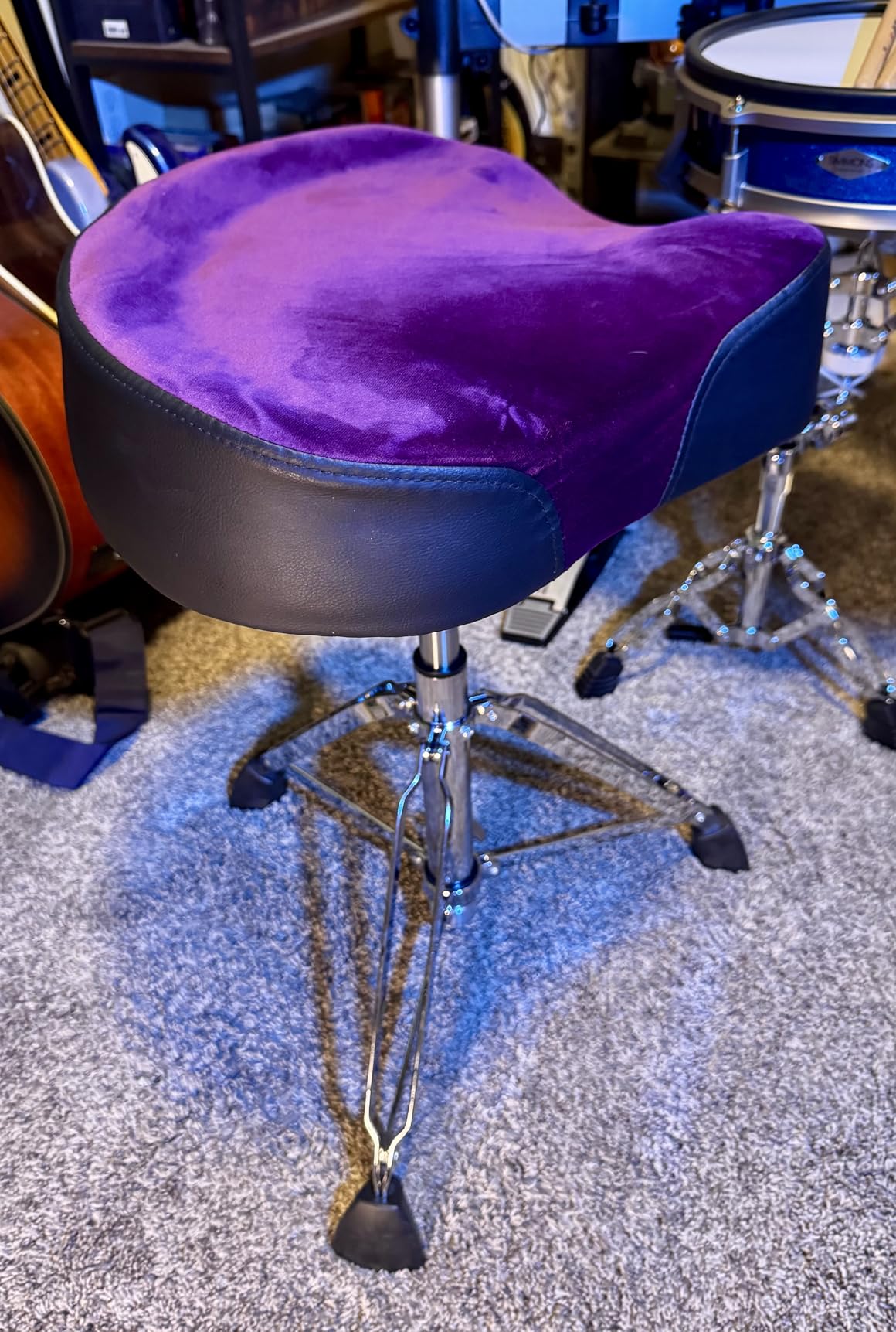 AKLOT Saddle Drum Throne with Backrest, Hydraulic Drum Throne customer photo 1
