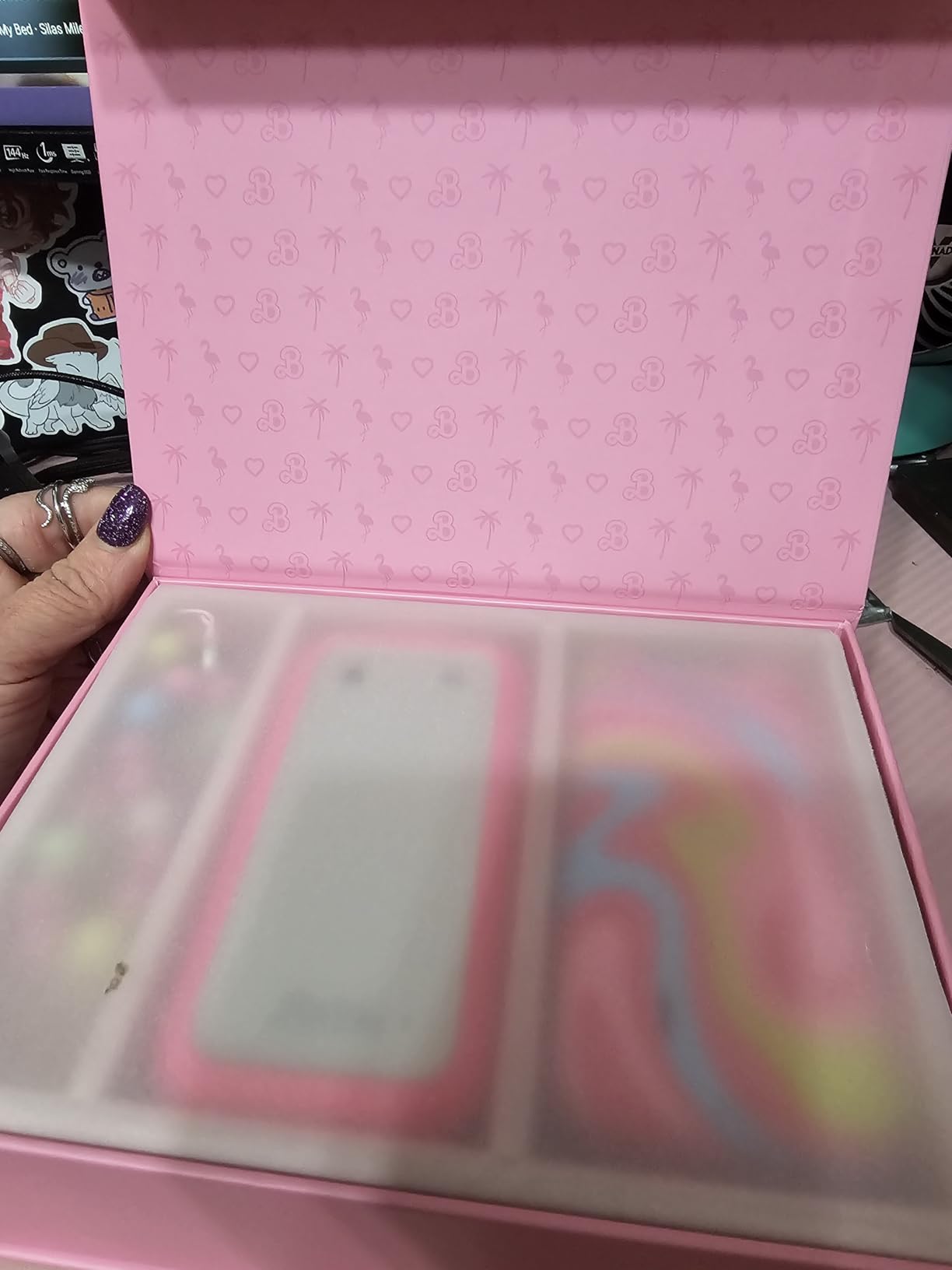 HMD Barbie | Flip | Unlocked | KaiOS | Power Pink | US Version customer photo 2