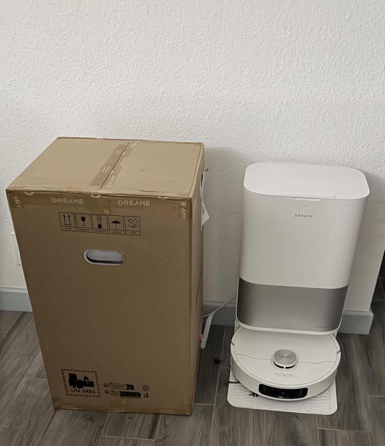 DREAME L10s Ultra Gen 2 Robot Vacuum and Mop, 10,000Pa Suction, MopExtend Tech, All-in-One Base Station, 75 Days Auto-Empty, Mop Self-Washing & Drying customer photo 2