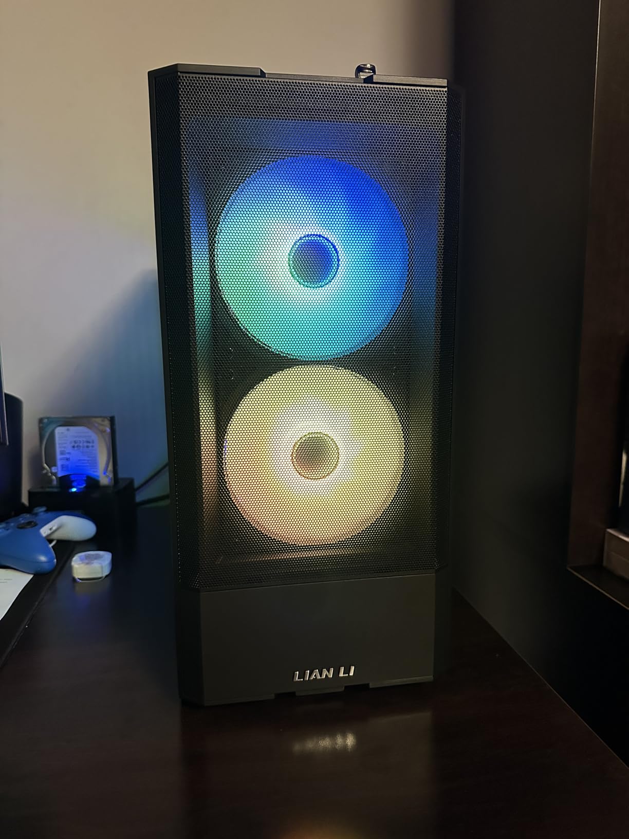 Lian Li LANCOOL 207 Compact ATX RGB Gaming Computer Case, Airflow Optimized Mesh Panels Tower Chassis w/ 2x140mm ARGB,2x120mm PWM Fans Pre-Installed, USB Type-C Port, Tempered Glass Side Panel (Black) customer photo 1