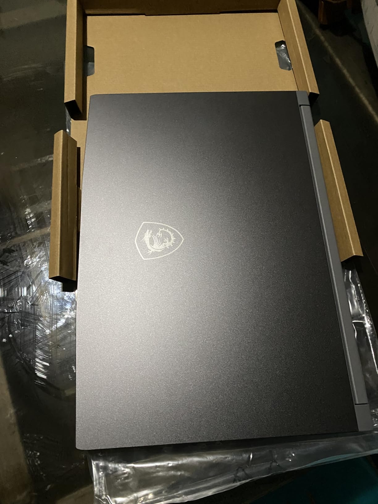 MSI Thin 15 15.6