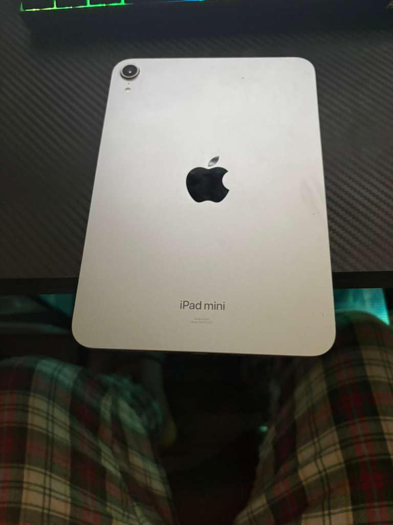 Apple iPad mini (A17 Pro): Apple Intelligence, 8.3-inch Liquid Retina Display, 128GB, Wi-Fi 6E, 12MP Front/12MP Back Camera, Touch ID, All-Day Battery Life - Space Gray customer photo 2